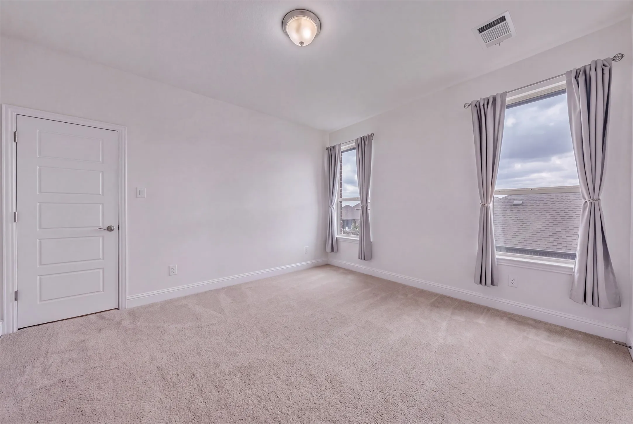 Single Family Residence For Sale in Johnson County , 1802 Southpointe Xing, Mansfield, Texas 76063, 5 Bedroom, 5 Bathroom, 3 Garage spaces, 3,746 Sqft, built in 2022, mls#21402815, Real Estate Agent in Mansfield, Homes For Sale in Johnson county, Homes For Sale in Mansfield, Realtor in Mansfield Texas, Real Estate Brokerage Independent Realty Texas, Luminita Cordes Realtor