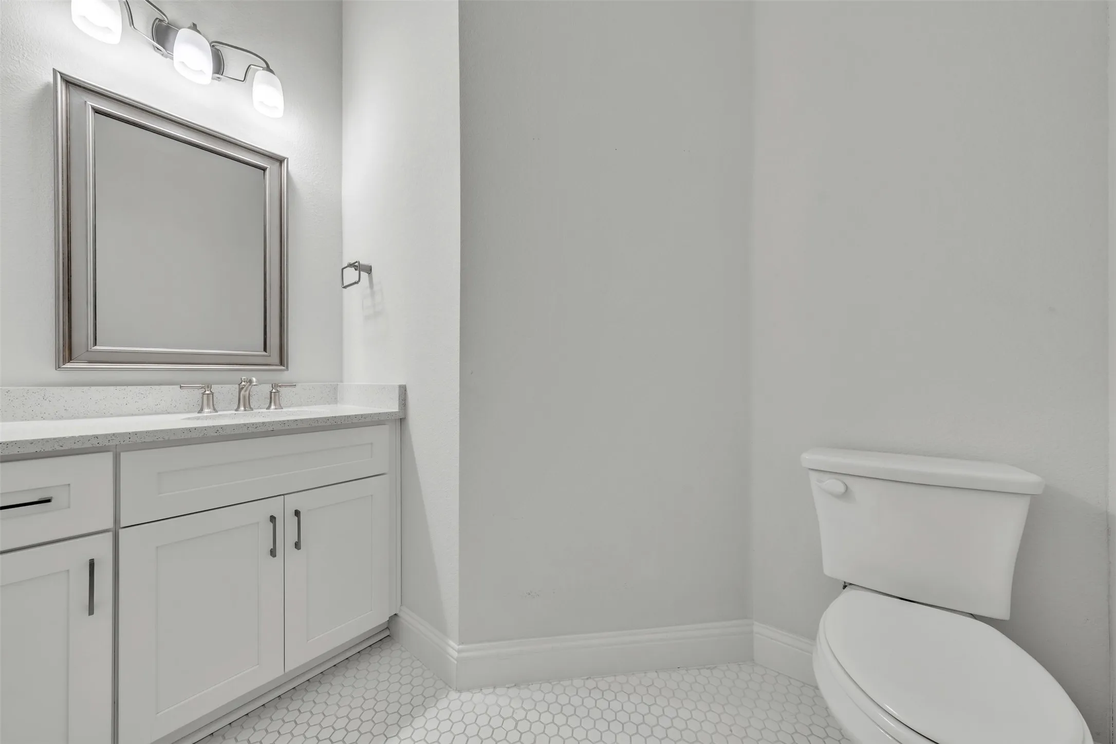 Single Family Residence For Sale in Johnson County , 1802 Southpointe Xing, Mansfield, Texas 76063, 5 Bedroom, 5 Bathroom, 3 Garage spaces, 3,746 Sqft, built in 2022, mls#21402815, Real Estate Agent in Mansfield, Homes For Sale in Johnson county, Homes For Sale in Mansfield, Realtor in Mansfield Texas, Real Estate Brokerage Independent Realty Texas, Luminita Cordes Realtor