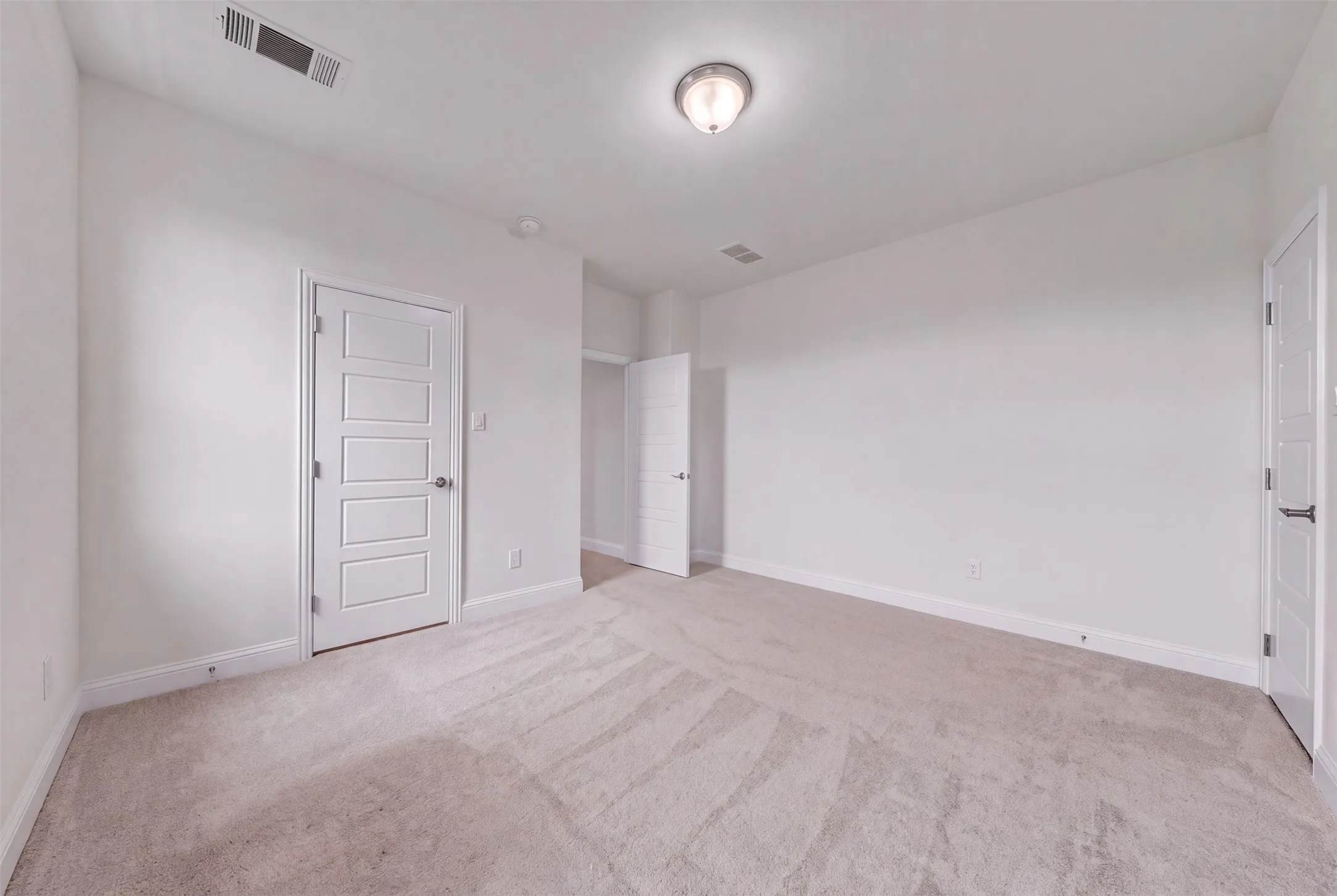 Single Family Residence For Sale in Johnson County , 1802 Southpointe Xing, Mansfield, Texas 76063, 5 Bedroom, 5 Bathroom, 3 Garage spaces, 3,746 Sqft, built in 2022, mls#21402815, Real Estate Agent in Mansfield, Homes For Sale in Johnson county, Homes For Sale in Mansfield, Realtor in Mansfield Texas, Real Estate Brokerage Independent Realty Texas, Luminita Cordes Realtor