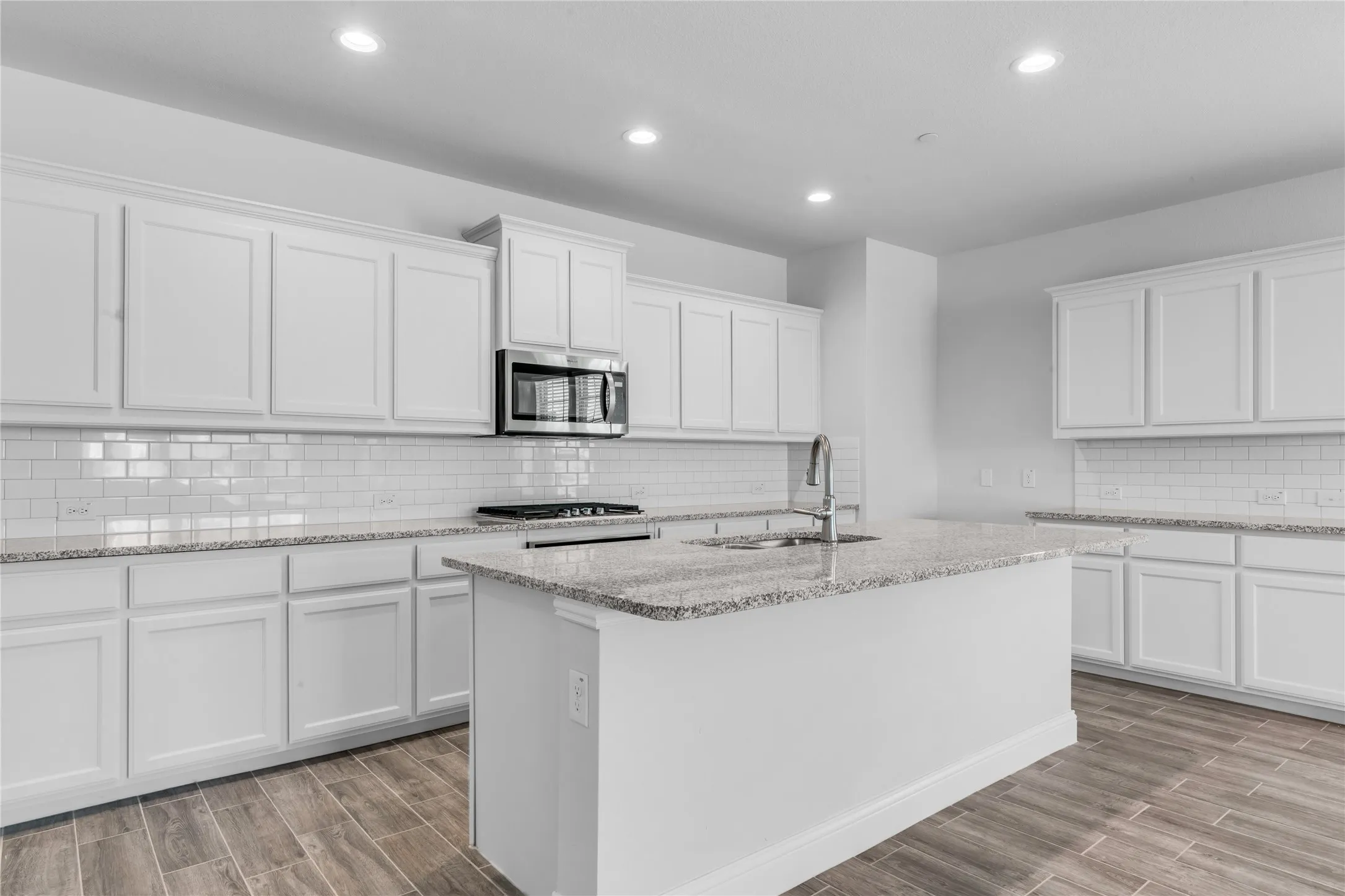 Single Family Residence For Rent in Tarrant County , 6813 Andrew Drive, North Richland Hills, Texas 76180, 3 Bedroom, 3 Bathroom, 2 Garage spaces, 2,100 Sqft, built in 2022, mls#21404241, Real Estate Agent in North Richland Hills, Homes For Rent in Tarrant county, Homes For Rent in North Richland Hills, Realtor in North Richland Hills Texas, Real Estate Brokerage Independent Realty Texas, Luminita Cordes Realtor