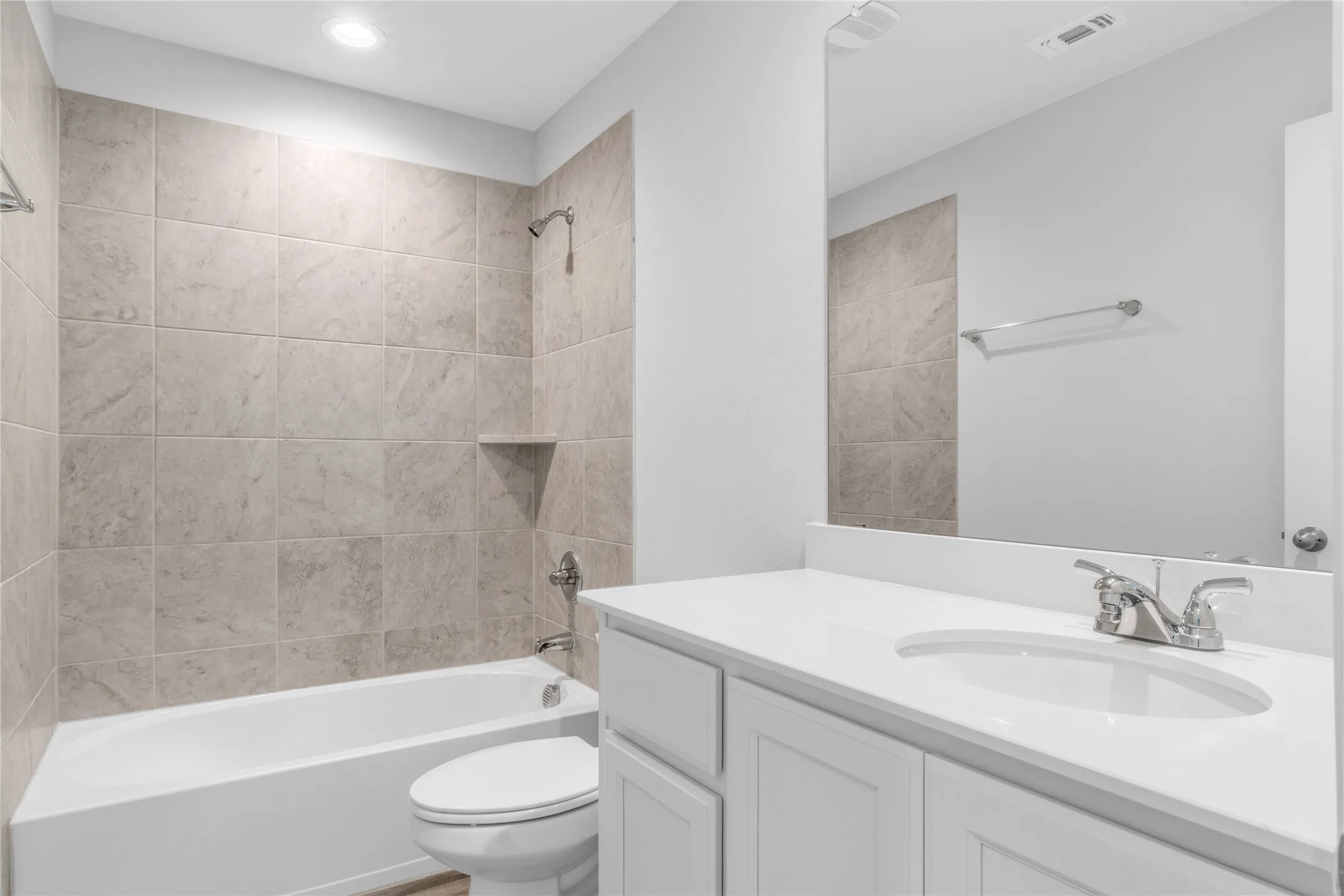 Single Family Residence For Rent in Tarrant County , 6813 Andrew Drive, North Richland Hills, Texas 76180, 3 Bedroom, 3 Bathroom, 2 Garage spaces, 2,100 Sqft, built in 2022, mls#21404241, Real Estate Agent in North Richland Hills, Homes For Rent in Tarrant county, Homes For Rent in North Richland Hills, Realtor in North Richland Hills Texas, Real Estate Brokerage Independent Realty Texas, Luminita Cordes Realtor