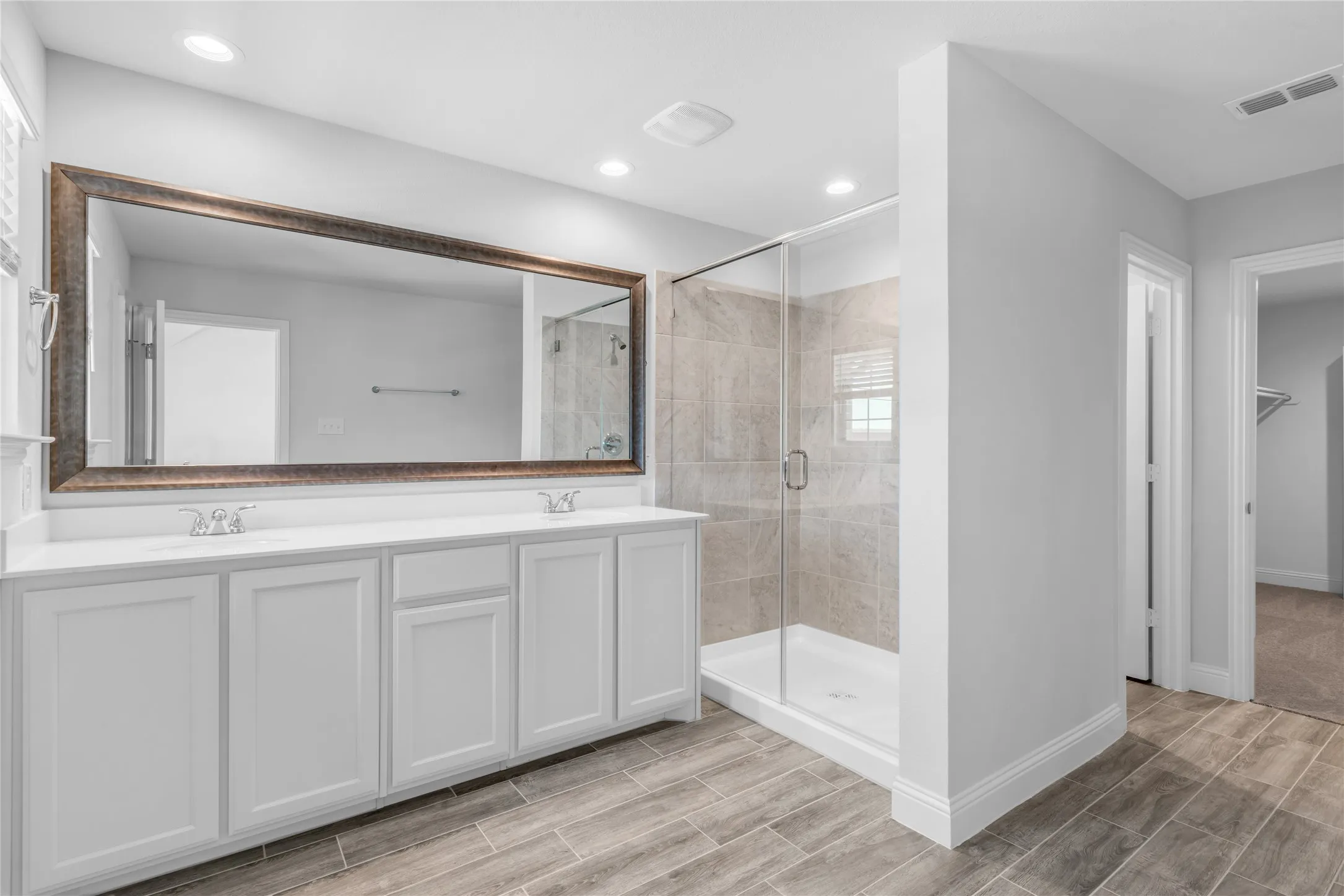 Single Family Residence For Rent in Tarrant County , 6813 Andrew Drive, North Richland Hills, Texas 76180, 3 Bedroom, 3 Bathroom, 2 Garage spaces, 2,100 Sqft, built in 2022, mls#21404241, Real Estate Agent in North Richland Hills, Homes For Rent in Tarrant county, Homes For Rent in North Richland Hills, Realtor in North Richland Hills Texas, Real Estate Brokerage Independent Realty Texas, Luminita Cordes Realtor