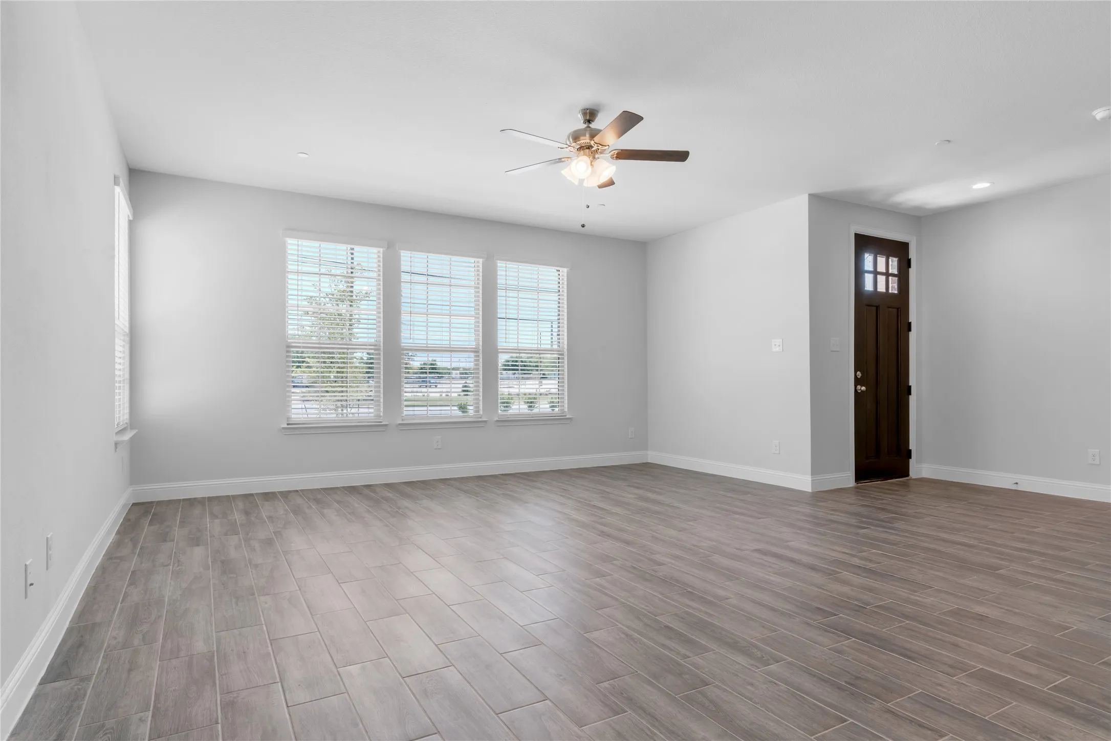 Single Family Residence For Rent in Tarrant County , 6813 Andrew Drive, North Richland Hills, Texas 76180, 3 Bedroom, 3 Bathroom, 2 Garage spaces, 2,100 Sqft, built in 2022, mls#21404241, Real Estate Agent in North Richland Hills, Homes For Rent in Tarrant county, Homes For Rent in North Richland Hills, Realtor in North Richland Hills Texas, Real Estate Brokerage Independent Realty Texas, Luminita Cordes Realtor