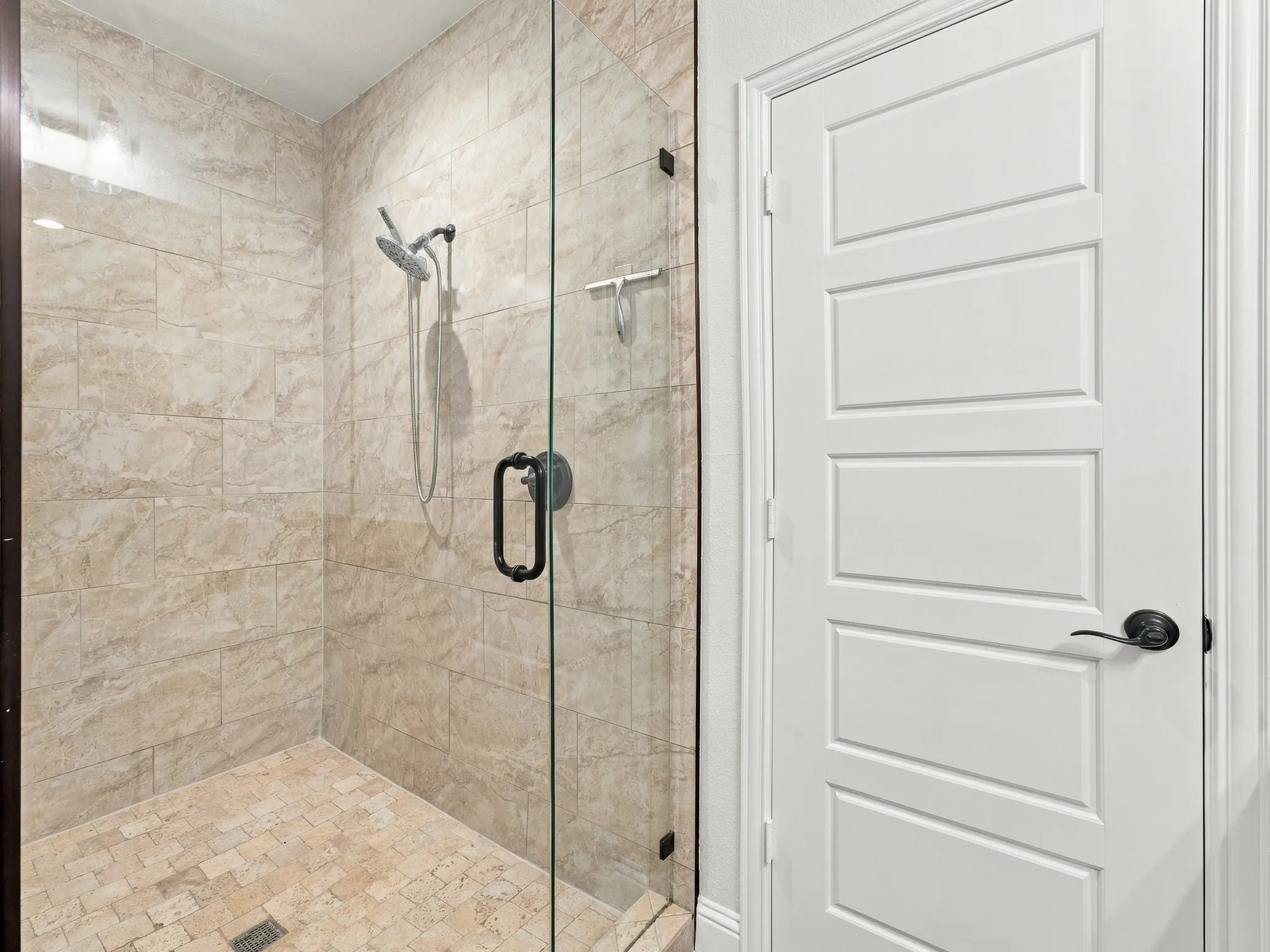 Single Family Residence For Sale in Wise County , 706 Port O Call Drive, Runaway Bay, Texas 76426, 3 Bedroom, 2 Bathroom, 2 Garage spaces, 1,596 Sqft, built in 2020, mls#21404187, Real Estate Agent in Runaway Bay, Homes For Sale in Wise county, Homes For Sale in Runaway Bay, Realtor in Runaway Bay Texas, Real Estate Brokerage Independent Realty Texas, Luminita Cordes Realtor