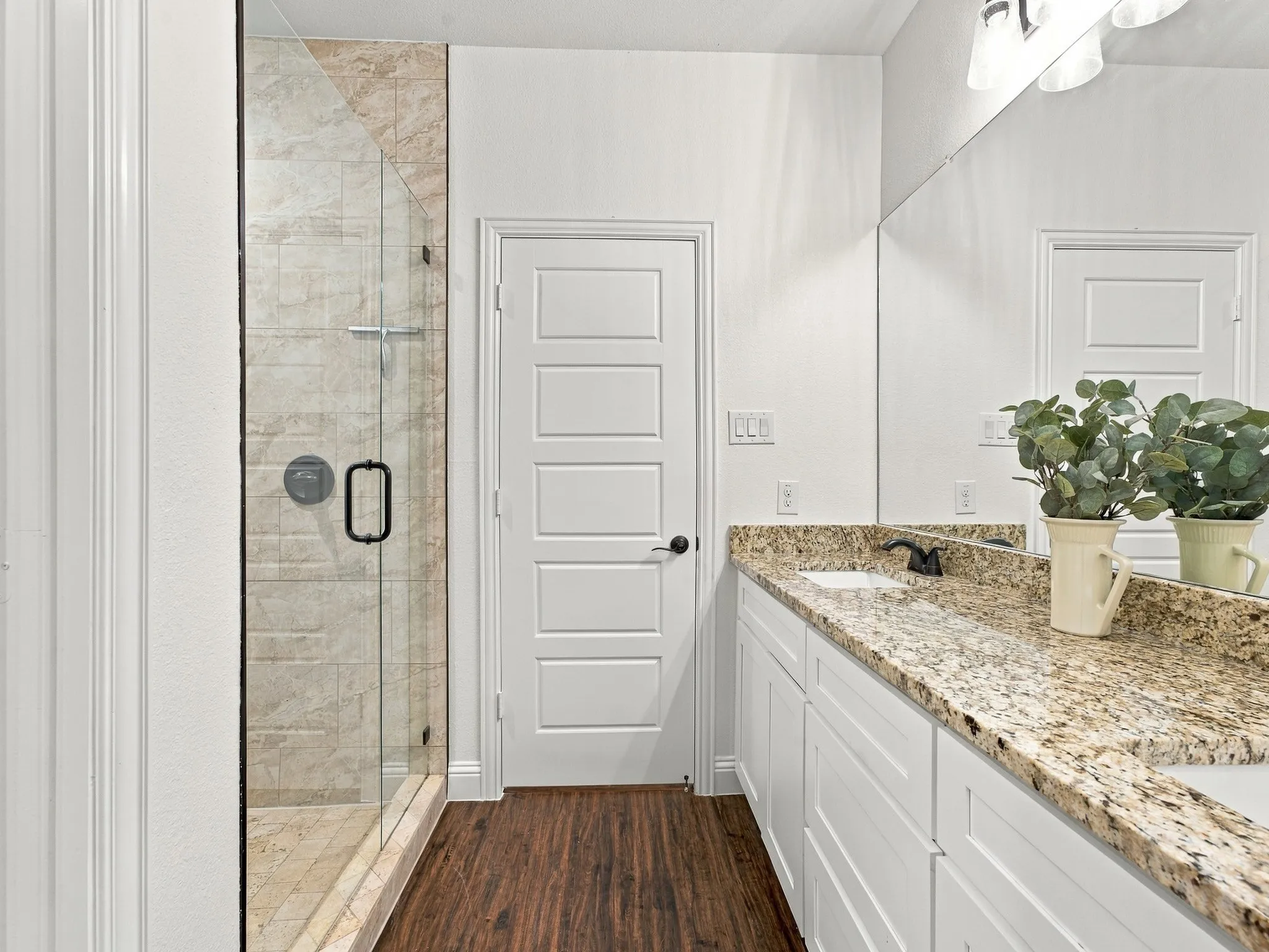 Single Family Residence For Sale in Wise County , 706 Port O Call Drive, Runaway Bay, Texas 76426, 3 Bedroom, 2 Bathroom, 2 Garage spaces, 1,596 Sqft, built in 2020, mls#21404187, Real Estate Agent in Runaway Bay, Homes For Sale in Wise county, Homes For Sale in Runaway Bay, Realtor in Runaway Bay Texas, Real Estate Brokerage Independent Realty Texas, Luminita Cordes Realtor