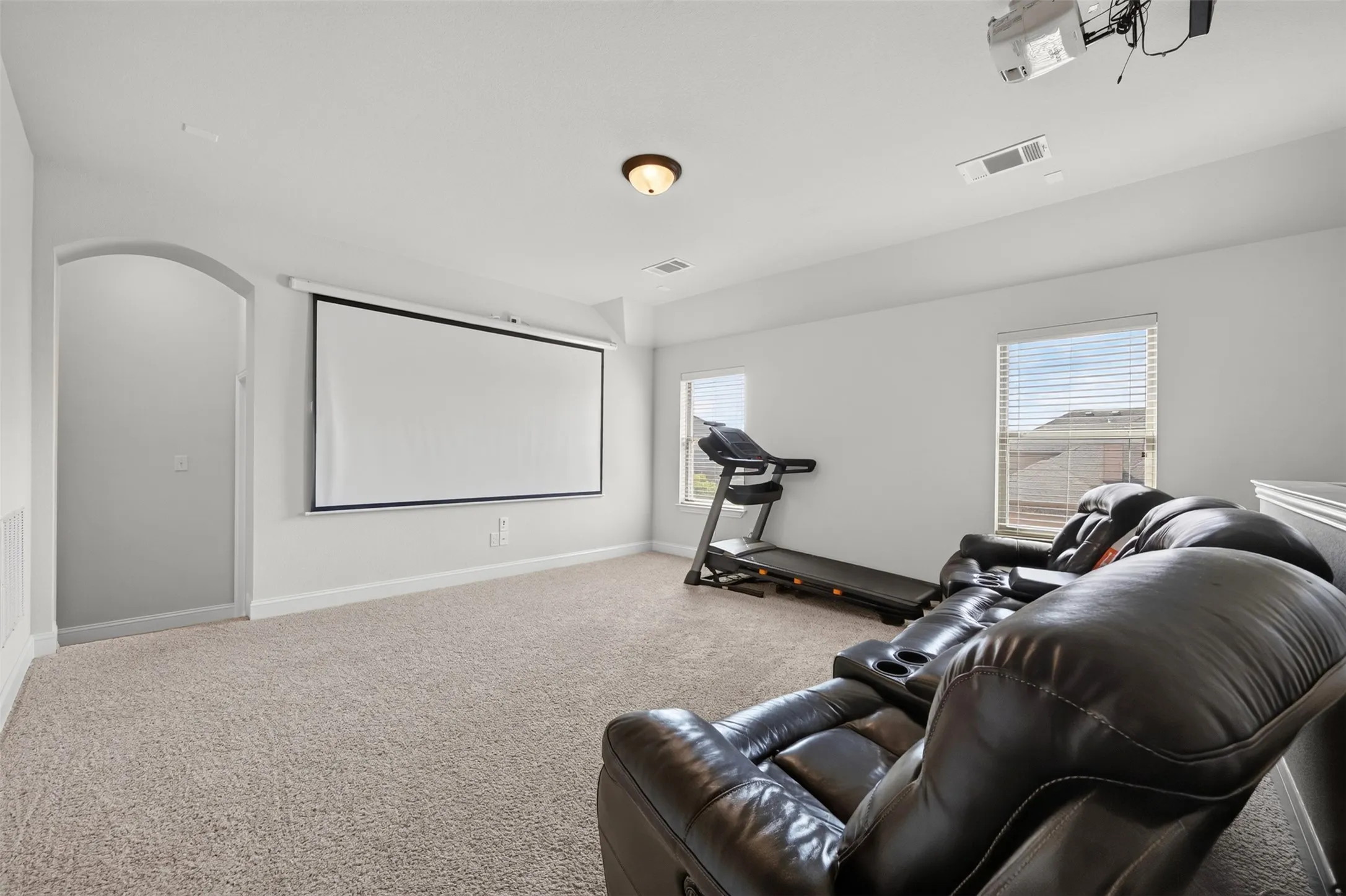Single Family Residence For Sale in Ellis County , 108 Crystal Creek Drive, Red Oak, Texas 75154, 4 Bedroom, 3 Bathroom, 2 Garage spaces, 2,428 Sqft, built in 2015, mls#21403403, Real Estate Agent in Red Oak, Homes For Sale in Ellis county, Homes For Sale in Red Oak, Realtor in Red Oak Texas, Real Estate Brokerage Independent Realty Texas, Luminita Cordes Realtor