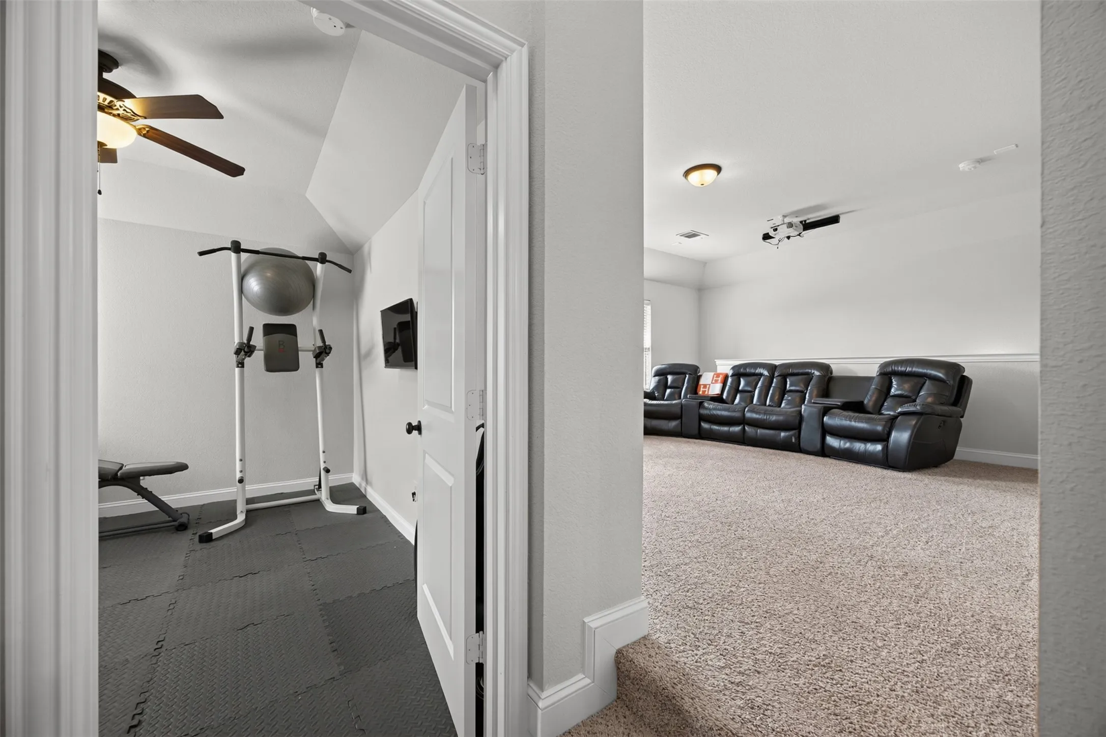 Single Family Residence For Sale in Ellis County , 108 Crystal Creek Drive, Red Oak, Texas 75154, 4 Bedroom, 3 Bathroom, 2 Garage spaces, 2,428 Sqft, built in 2015, mls#21403403, Real Estate Agent in Red Oak, Homes For Sale in Ellis county, Homes For Sale in Red Oak, Realtor in Red Oak Texas, Real Estate Brokerage Independent Realty Texas, Luminita Cordes Realtor