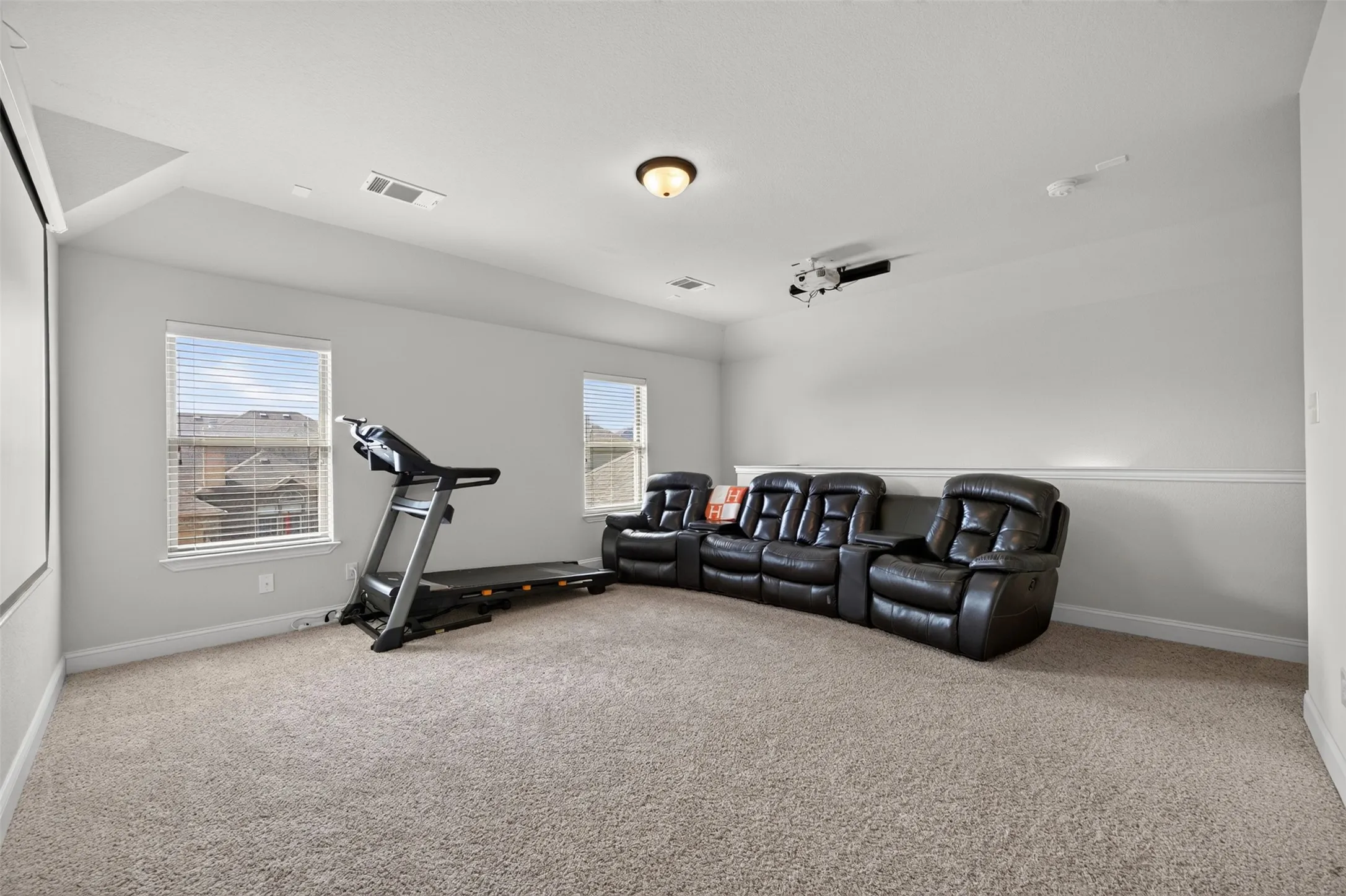 Single Family Residence For Sale in Ellis County , 108 Crystal Creek Drive, Red Oak, Texas 75154, 4 Bedroom, 3 Bathroom, 2 Garage spaces, 2,428 Sqft, built in 2015, mls#21403403, Real Estate Agent in Red Oak, Homes For Sale in Ellis county, Homes For Sale in Red Oak, Realtor in Red Oak Texas, Real Estate Brokerage Independent Realty Texas, Luminita Cordes Realtor