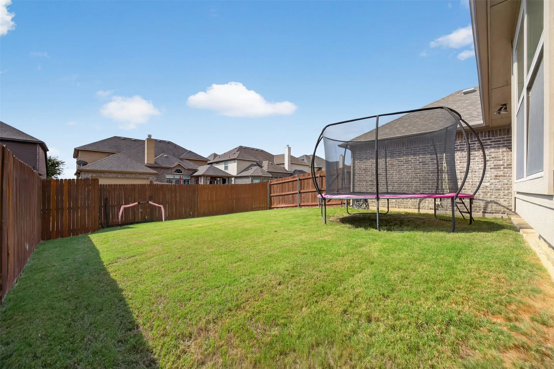 Single Family Residence For Sale in Ellis County , 108 Crystal Creek Drive, Red Oak, Texas 75154, 4 Bedroom, 3 Bathroom, 2 Garage spaces, 2,428 Sqft, built in 2015, mls#21403403, Real Estate Agent in Red Oak, Homes For Sale in Ellis county, Homes For Sale in Red Oak, Realtor in Red Oak Texas, Real Estate Brokerage Independent Realty Texas, Luminita Cordes Realtor