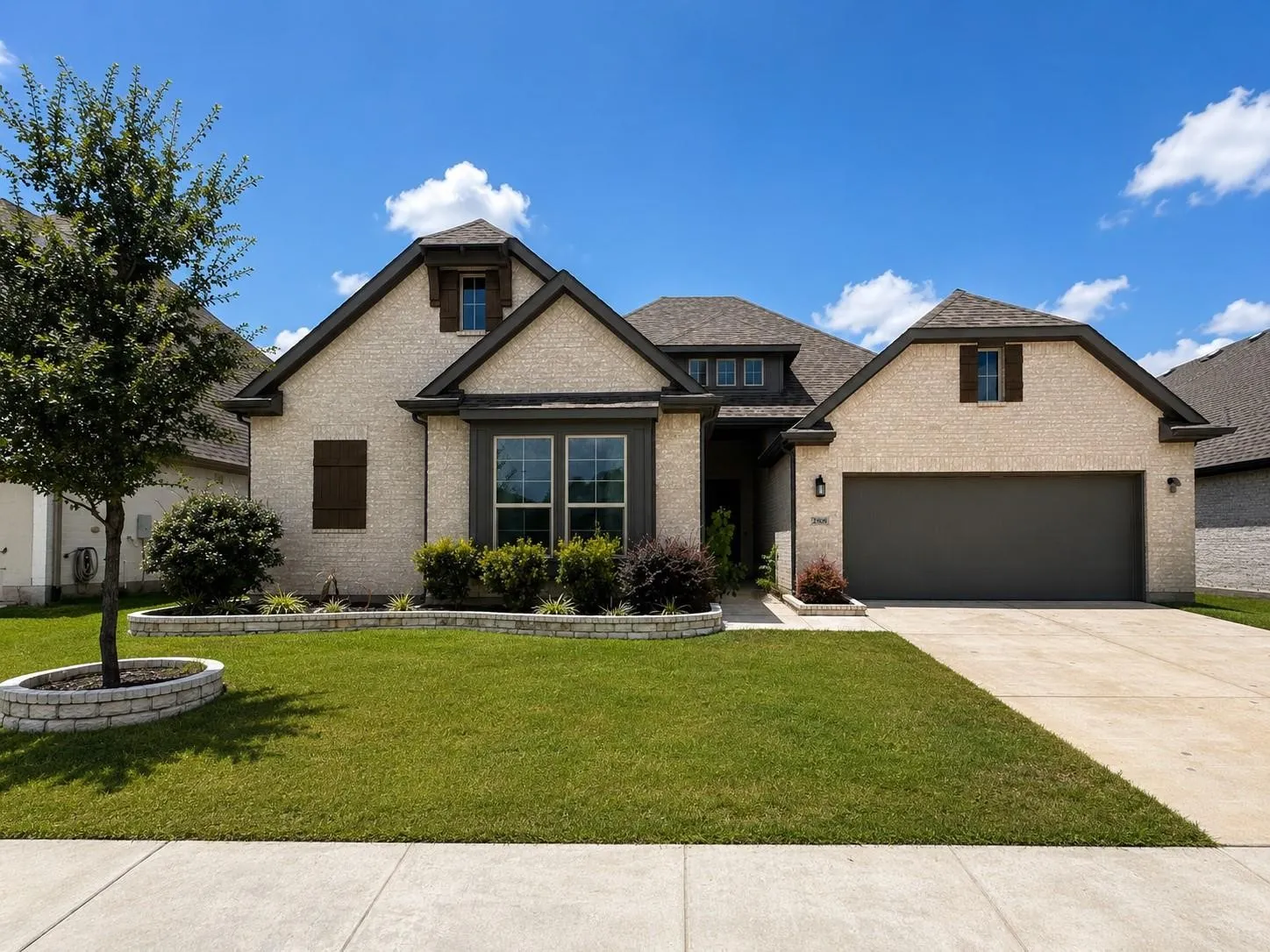 Single Family Residence For Rent in Collin County , 2808 Garrison Drive, Melissa, Texas 75454, 4 Bedroom, 4 Bathroom, 2 Garage spaces, 2,628 Sqft, built in 2021, mls#21404250, Real Estate Agent in Melissa, Homes For Rent in Collin county, Homes For Rent in Melissa, Realtor in Melissa Texas, Real Estate Brokerage Independent Realty Texas, Luminita Cordes Realtor