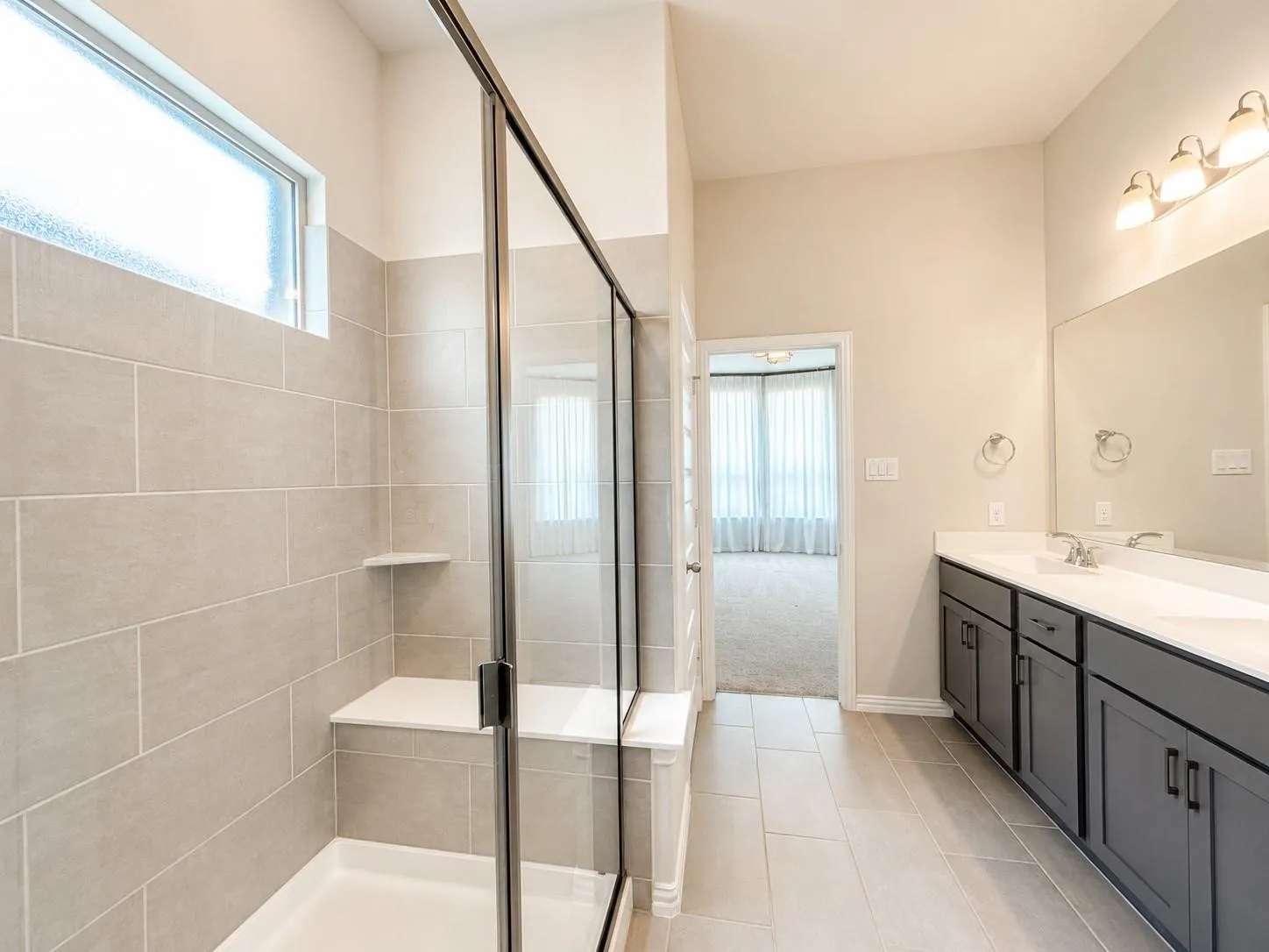 Single Family Residence For Rent in Collin County , 2808 Garrison Drive, Melissa, Texas 75454, 4 Bedroom, 4 Bathroom, 2 Garage spaces, 2,628 Sqft, built in 2021, mls#21404250, Real Estate Agent in Melissa, Homes For Rent in Collin county, Homes For Rent in Melissa, Realtor in Melissa Texas, Real Estate Brokerage Independent Realty Texas, Luminita Cordes Realtor