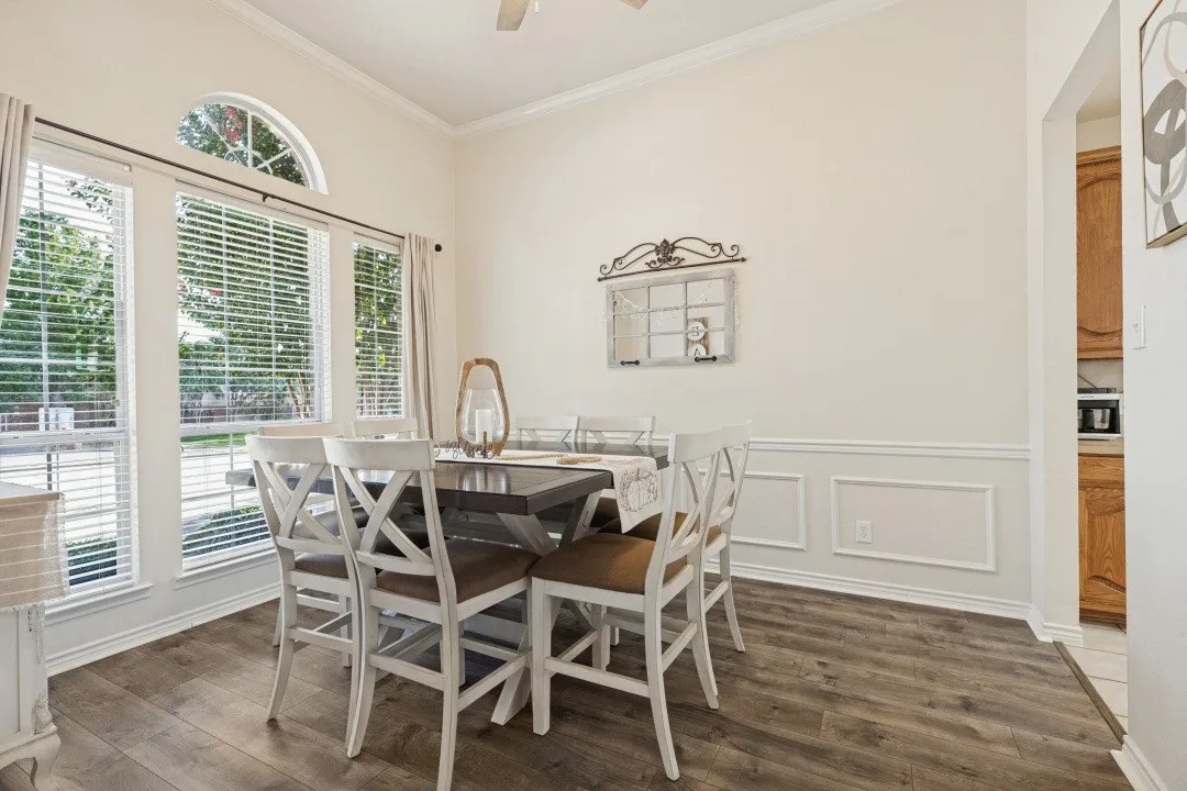 Single Family Residence For Sale in Collin County , 8112 Silverado Trail, Mc Kinney, Texas 75070, 3 Bedroom, 3 Bathroom, 2 Garage spaces, 2,626 Sqft, built in 2006, mls#21403691, Real Estate Agent in Mc Kinney, Homes For Sale in Collin county, Homes For Sale in Mc Kinney, Realtor in Mc Kinney Texas, Real Estate Brokerage Independent Realty Texas, Luminita Cordes Realtor