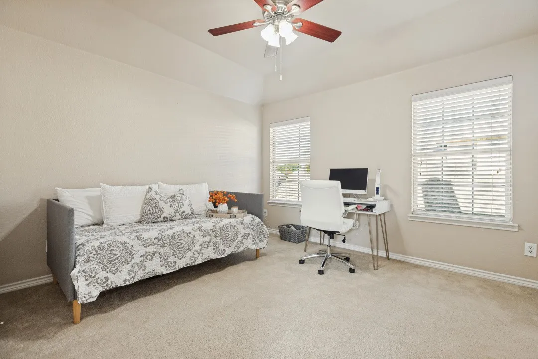 Single Family Residence For Sale in Collin County , 8112 Silverado Trail, Mc Kinney, Texas 75070, 3 Bedroom, 3 Bathroom, 2 Garage spaces, 2,626 Sqft, built in 2006, mls#21403691, Real Estate Agent in Mc Kinney, Homes For Sale in Collin county, Homes For Sale in Mc Kinney, Realtor in Mc Kinney Texas, Real Estate Brokerage Independent Realty Texas, Luminita Cordes Realtor