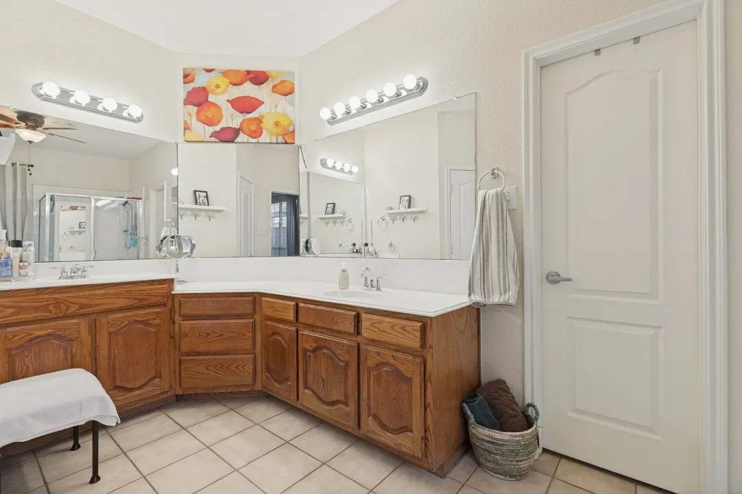 Single Family Residence For Sale in Collin County , 8112 Silverado Trail, Mc Kinney, Texas 75070, 3 Bedroom, 3 Bathroom, 2 Garage spaces, 2,626 Sqft, built in 2006, mls#21403691, Real Estate Agent in Mc Kinney, Homes For Sale in Collin county, Homes For Sale in Mc Kinney, Realtor in Mc Kinney Texas, Real Estate Brokerage Independent Realty Texas, Luminita Cordes Realtor