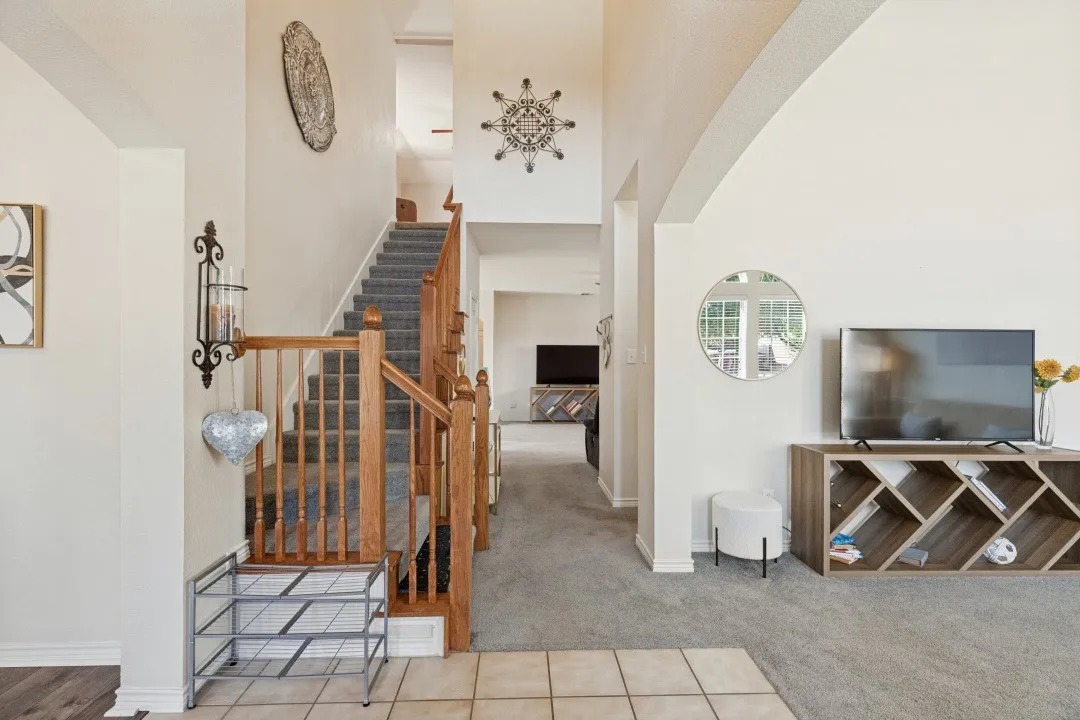 Single Family Residence For Sale in Collin County , 8112 Silverado Trail, Mc Kinney, Texas 75070, 3 Bedroom, 3 Bathroom, 2 Garage spaces, 2,626 Sqft, built in 2006, mls#21403691, Real Estate Agent in Mc Kinney, Homes For Sale in Collin county, Homes For Sale in Mc Kinney, Realtor in Mc Kinney Texas, Real Estate Brokerage Independent Realty Texas, Luminita Cordes Realtor