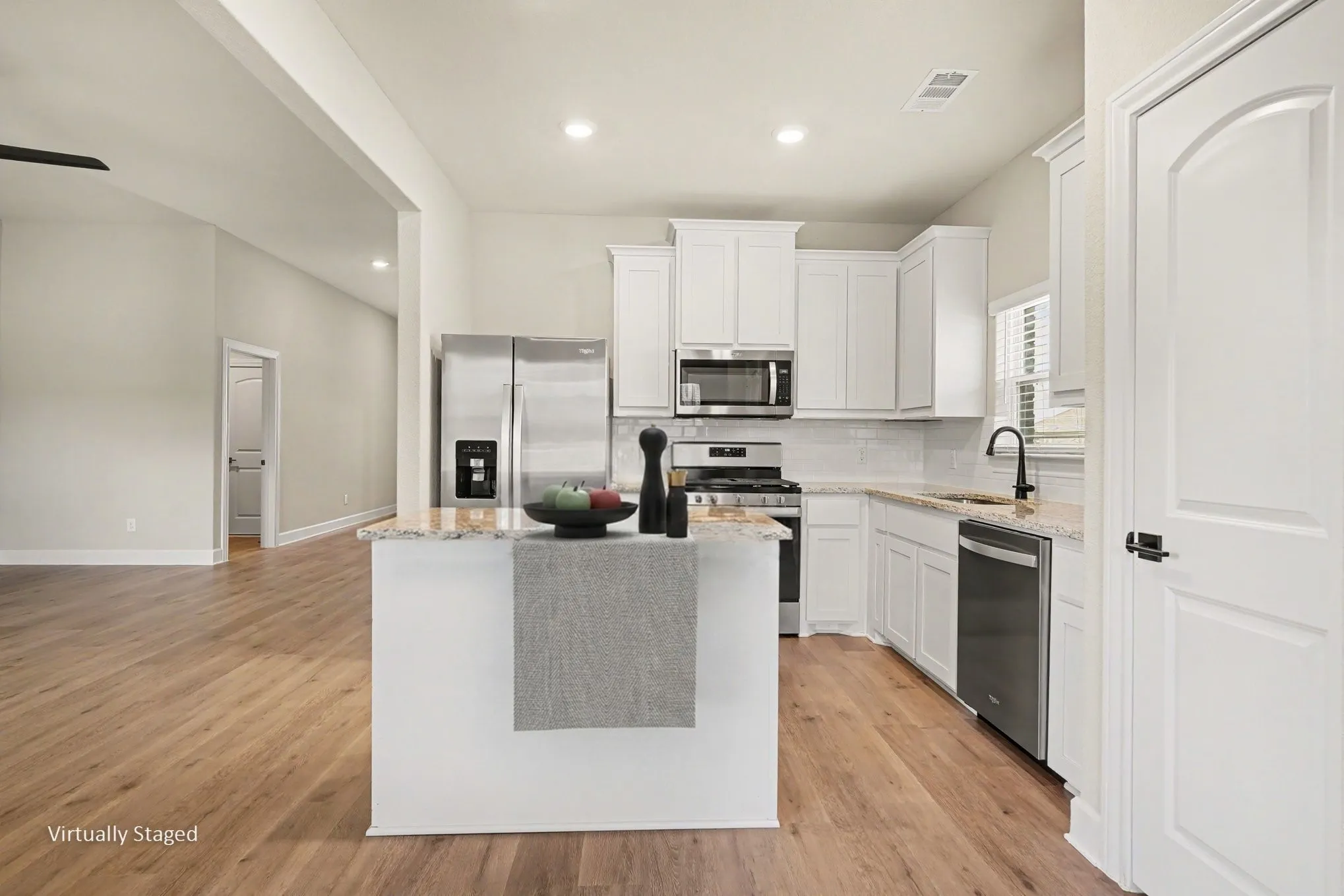 Single Family Residence For Rent in Tarrant County , 1109 Costa Vista Trail, Fort Worth, Texas 76108, 3 Bedroom, 2 Bathroom, 2 Garage spaces, 1,615 Sqft, built in 2024, mls#21404183, Real Estate Agent in Fort Worth, Homes For Rent in Tarrant county, Homes For Rent in Fort Worth, Realtor in Fort Worth Texas, Real Estate Brokerage Independent Realty Texas, Luminita Cordes Realtor