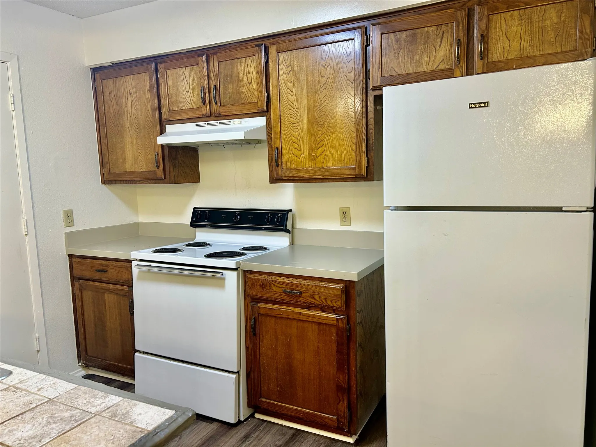 Duplex For Rent in Tarrant County , 2307 Lido Lane, Arlington, Texas 76015, 3 Bedroom, 2 Bathroom, Garage spaces, 1,157 Sqft, built in 1983, mls#21404245, Real Estate Agent in Arlington, Homes For Rent in Tarrant county, Homes For Rent in Arlington, Realtor in Arlington Texas, Real Estate Brokerage Independent Realty Texas, Luminita Cordes Realtor