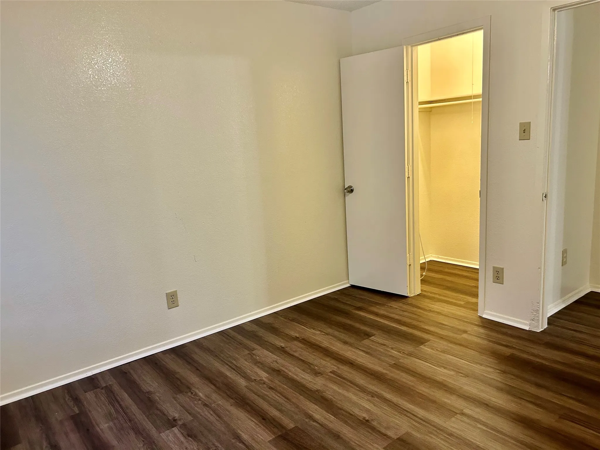 Duplex For Rent in Tarrant County , 2307 Lido Lane, Arlington, Texas 76015, 3 Bedroom, 2 Bathroom, Garage spaces, 1,157 Sqft, built in 1983, mls#21404245, Real Estate Agent in Arlington, Homes For Rent in Tarrant county, Homes For Rent in Arlington, Realtor in Arlington Texas, Real Estate Brokerage Independent Realty Texas, Luminita Cordes Realtor