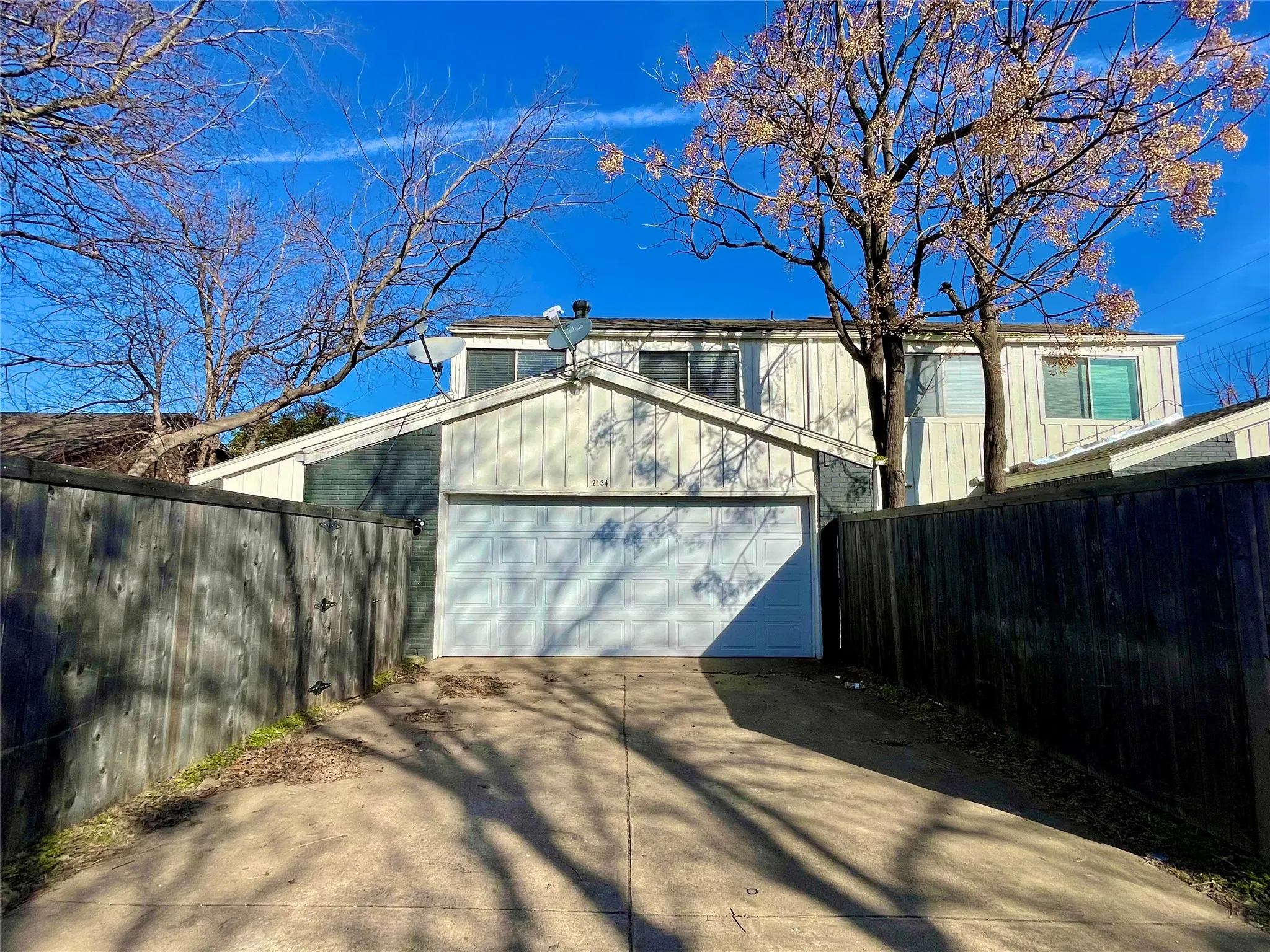 Duplex For Sale in Dallas County , 2134 Trellis Place, Richardson, Texas 75081, 6 Bedroom, 6 Bathroom, 4 Garage spaces, 0 Sqft, built in 1974, mls#21404257, Real Estate Agent in Richardson, Homes For Sale in Dallas county, Homes For Sale in Richardson, Realtor in Richardson Texas, Real Estate Brokerage Independent Realty Texas, Luminita Cordes Realtor