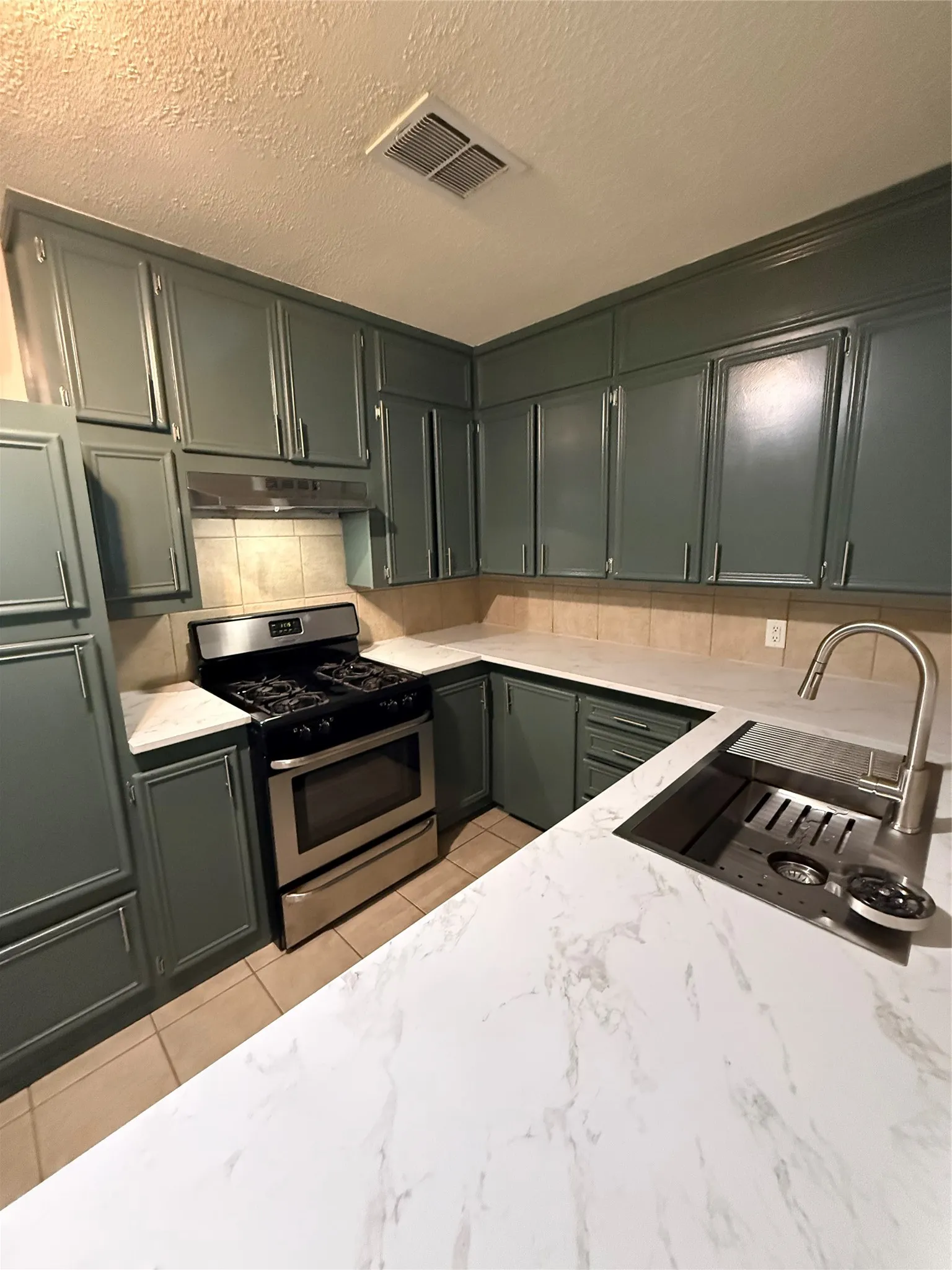 Single Family Residence For Sale in Coleman County , 317 E 10th Street, Coleman, Texas 76834, 4 Bedroom, 2 Bathroom, Garage spaces, 1,356 Sqft, built in 1950, mls#21404264, Real Estate Agent in Coleman, Homes For Sale in Coleman county, Homes For Sale in Coleman, Realtor in Coleman Texas, Real Estate Brokerage Independent Realty Texas, Luminita Cordes Realtor
