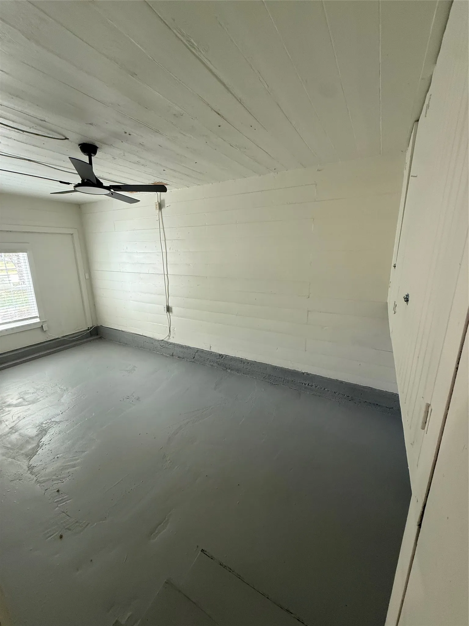 Single Family Residence For Sale in Coleman County , 317 E 10th Street, Coleman, Texas 76834, 4 Bedroom, 2 Bathroom, Garage spaces, 1,356 Sqft, built in 1950, mls#21404264, Real Estate Agent in Coleman, Homes For Sale in Coleman county, Homes For Sale in Coleman, Realtor in Coleman Texas, Real Estate Brokerage Independent Realty Texas, Luminita Cordes Realtor