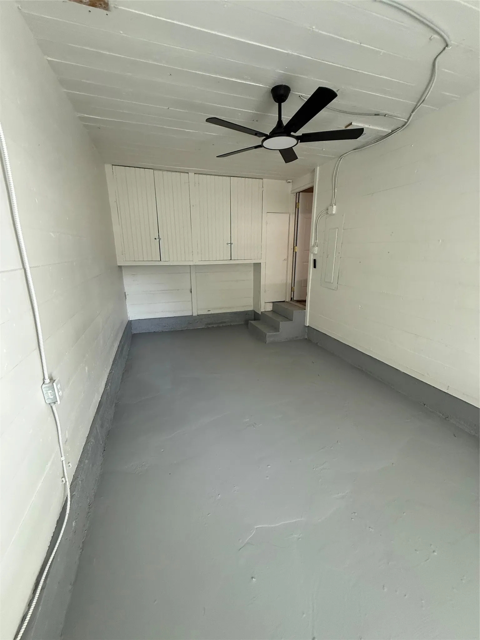 Single Family Residence For Sale in Coleman County , 317 E 10th Street, Coleman, Texas 76834, 4 Bedroom, 2 Bathroom, Garage spaces, 1,356 Sqft, built in 1950, mls#21404264, Real Estate Agent in Coleman, Homes For Sale in Coleman county, Homes For Sale in Coleman, Realtor in Coleman Texas, Real Estate Brokerage Independent Realty Texas, Luminita Cordes Realtor
