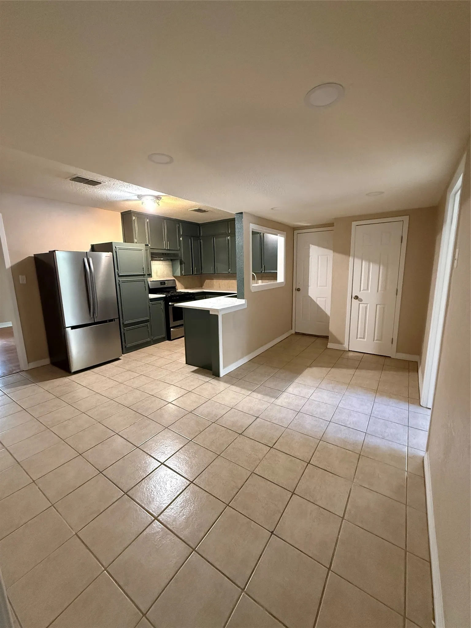 Single Family Residence For Sale in Coleman County , 317 E 10th Street, Coleman, Texas 76834, 4 Bedroom, 2 Bathroom, Garage spaces, 1,356 Sqft, built in 1950, mls#21404264, Real Estate Agent in Coleman, Homes For Sale in Coleman county, Homes For Sale in Coleman, Realtor in Coleman Texas, Real Estate Brokerage Independent Realty Texas, Luminita Cordes Realtor