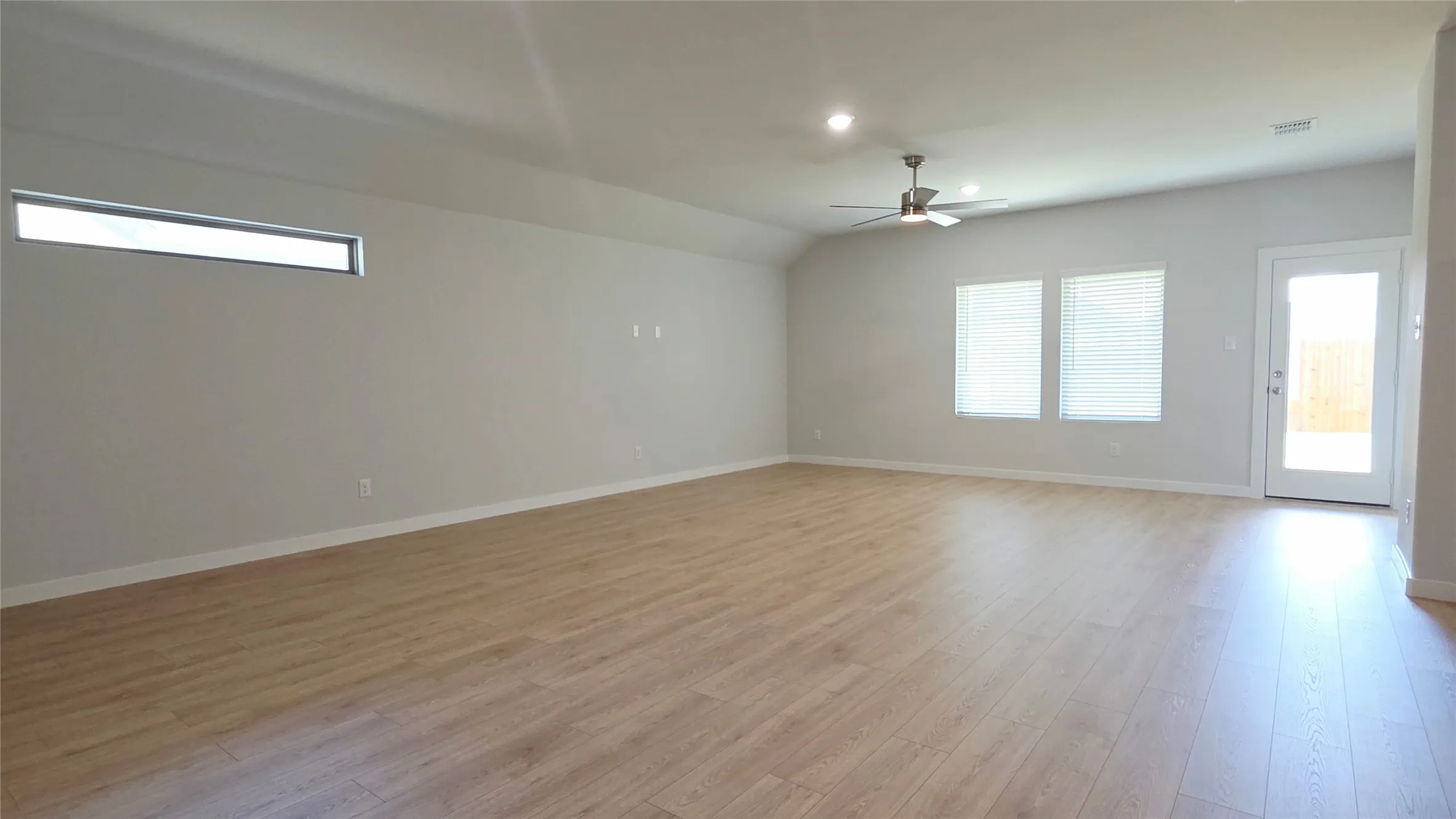 Single Family Residence For Rent in Collin County , 3604 High Valley Drive, Mc Kinney, Texas 75071, 4 Bedroom, 3 Bathroom, 2 Garage spaces, 2,138 Sqft, built in 2026, mls#21404266, Real Estate Agent in Mc Kinney, Homes For Rent in Collin county, Homes For Rent in Mc Kinney, Realtor in Mc Kinney Texas, Real Estate Brokerage Independent Realty Texas, Luminita Cordes Realtor