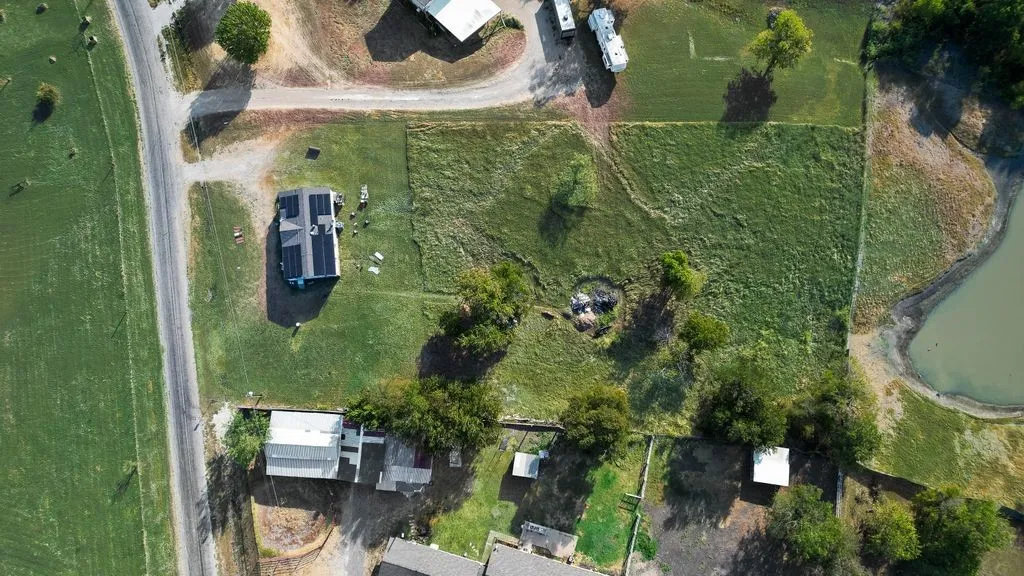 Manufactured Home For Sale in Kaufman County , 8830 Highview Dr, Crandall, Texas 75114, 3 Bedroom, 2 Bathroom, Garage spaces, 1,344 Sqft, built in 1998, mls#21403170, Real Estate Agent in Crandall, Homes For Sale in Kaufman county, Homes For Sale in Crandall, Realtor in Crandall Texas, Real Estate Brokerage Independent Realty Texas, Luminita Cordes Realtor