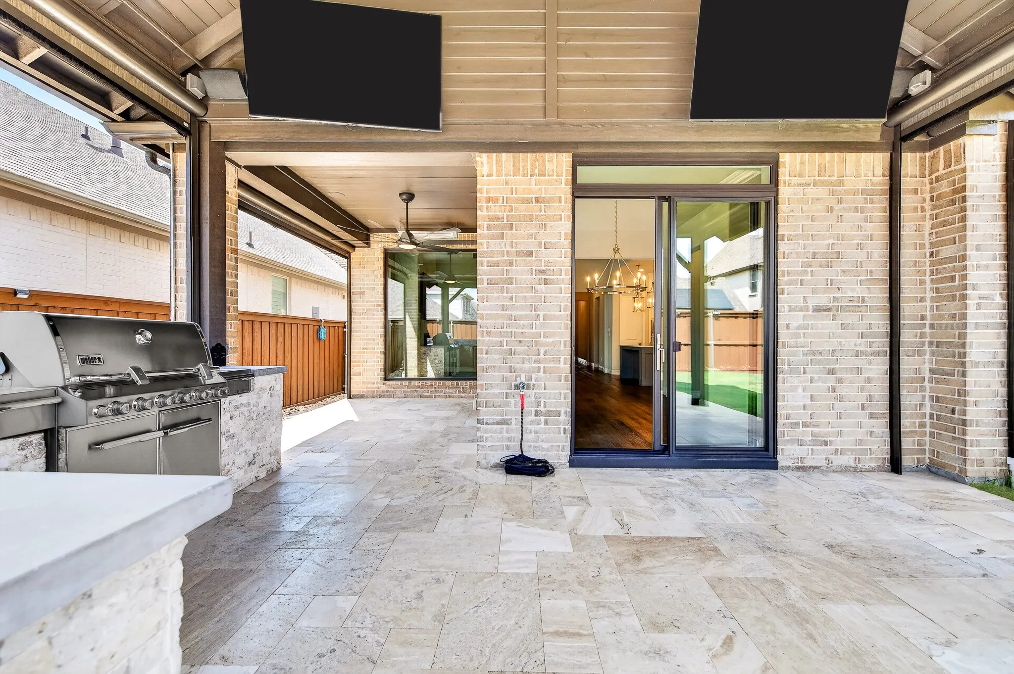 Single Family Residence For Sale in Denton County , 2937 Darcy, The Colony, Texas 75056, 3 Bedroom, 3 Bathroom, 2 Garage spaces, 2,236 Sqft, built in 2020, mls#21377586, Real Estate Agent in The Colony, Homes For Sale in Denton county, Homes For Sale in The Colony, Realtor in The Colony Texas, Real Estate Brokerage Independent Realty Texas, Luminita Cordes Realtor