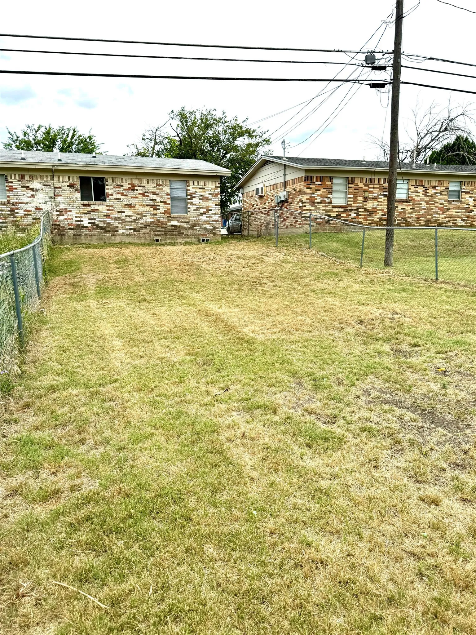 Duplex For Sale in Coryell County , 408 Sunset Lane A & B, Copperas Cove, Texas 76522, 2 Bedroom, 2 Bathroom, Garage spaces, 0 Sqft, built in 1971, mls#21404249, Real Estate Agent in Copperas Cove, Homes For Sale in Coryell county, Homes For Sale in Copperas Cove, Realtor in Copperas Cove Texas, Real Estate Brokerage Independent Realty Texas, Luminita Cordes Realtor