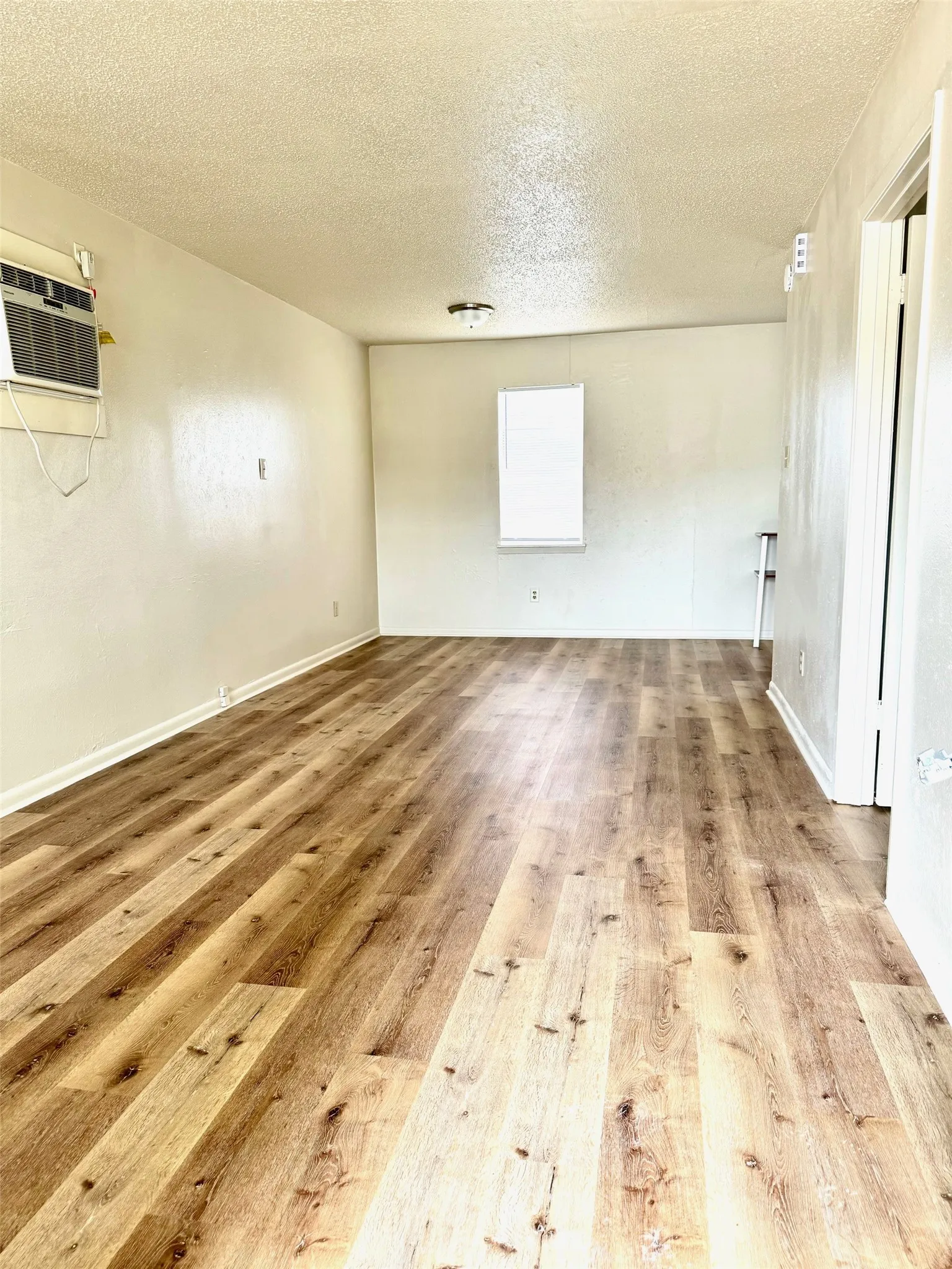 Duplex For Sale in Coryell County , 408 Sunset Lane A & B, Copperas Cove, Texas 76522, 2 Bedroom, 2 Bathroom, Garage spaces, 0 Sqft, built in 1971, mls#21404249, Real Estate Agent in Copperas Cove, Homes For Sale in Coryell county, Homes For Sale in Copperas Cove, Realtor in Copperas Cove Texas, Real Estate Brokerage Independent Realty Texas, Luminita Cordes Realtor