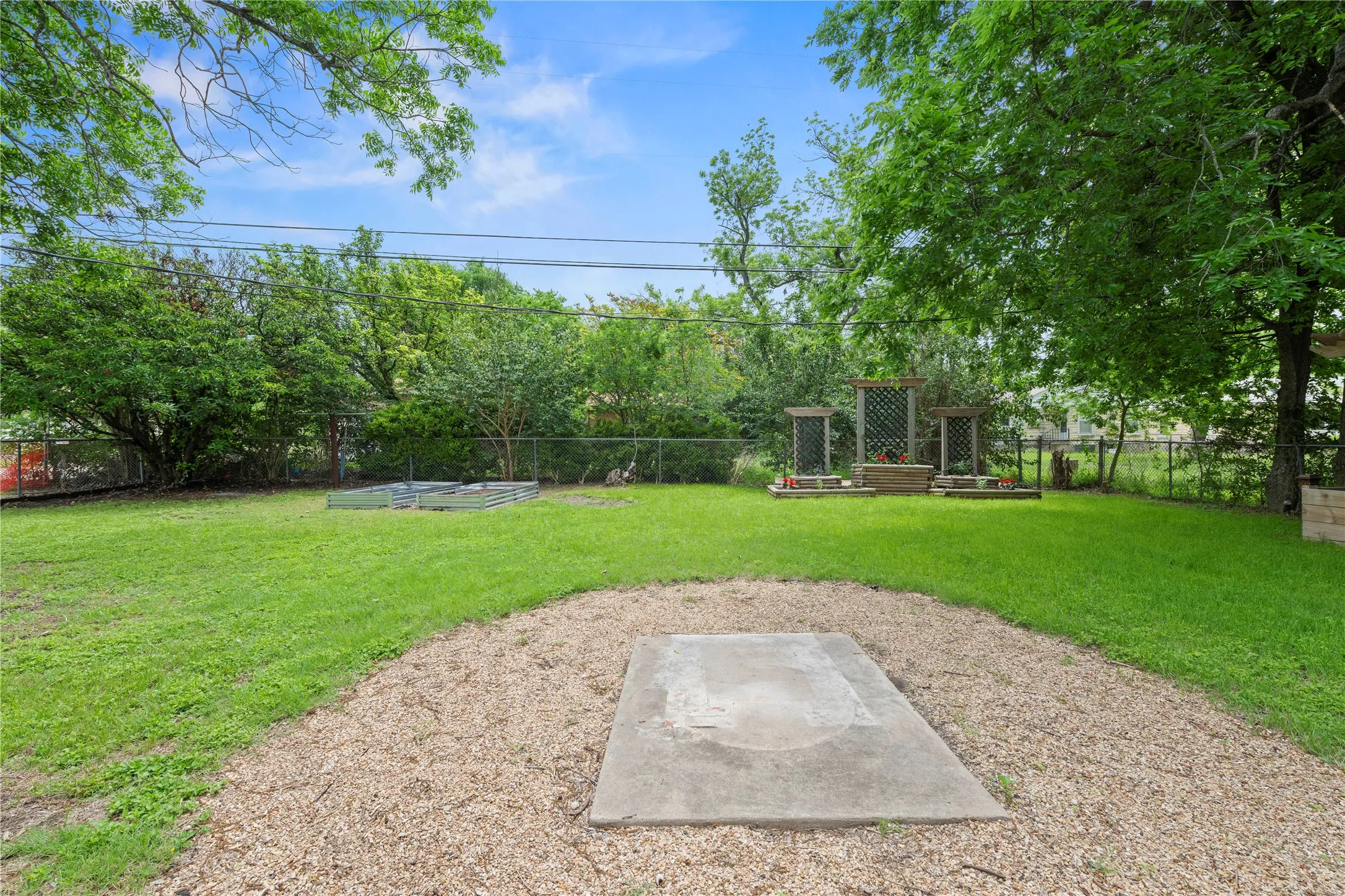 Single Family Residence For Sale in Bell County , 1803 S 15th Street, Temple, Texas 76504, 3 Bedroom, 2 Bathroom, 2 Garage spaces, 1,758 Sqft, built in 1954, mls#21404087, Real Estate Agent in Temple, Homes For Sale in Bell county, Homes For Sale in Temple, Realtor in Temple Texas, Real Estate Brokerage Independent Realty Texas, Luminita Cordes Realtor