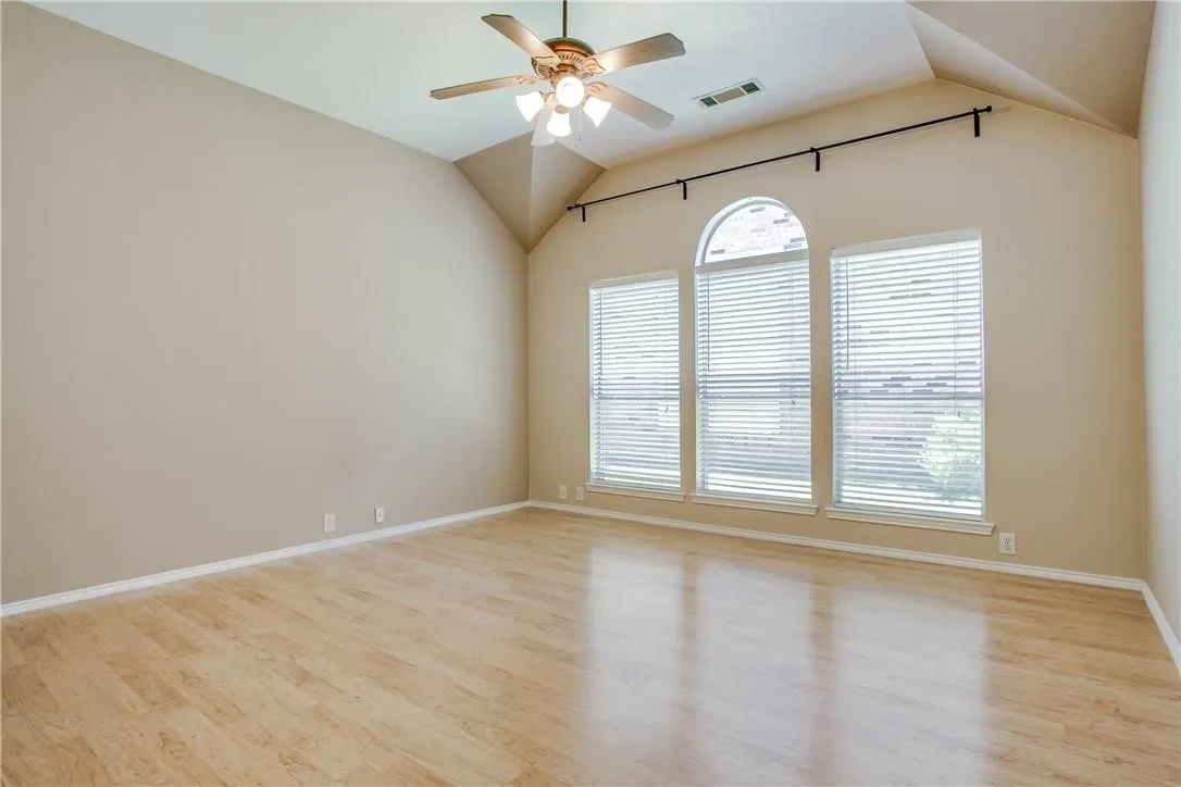 Single Family Residence For Rent in Denton County , 2981 Hancock Drive, Frisco, Texas 75033, 4 Bedroom, 2 Bathroom, 2 Garage spaces, 2,030 Sqft, built in 2002, mls#21400048, Real Estate Agent in Frisco, Homes For Rent in Denton county, Homes For Rent in Frisco, Realtor in Frisco Texas, Real Estate Brokerage Independent Realty Texas, Luminita Cordes Realtor