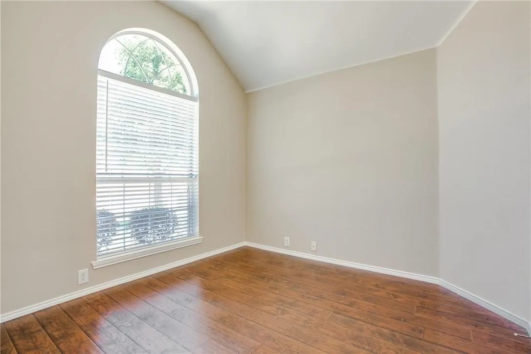 Single Family Residence For Rent in Denton County , 2981 Hancock Drive, Frisco, Texas 75033, 4 Bedroom, 2 Bathroom, 2 Garage spaces, 2,030 Sqft, built in 2002, mls#21400048, Real Estate Agent in Frisco, Homes For Rent in Denton county, Homes For Rent in Frisco, Realtor in Frisco Texas, Real Estate Brokerage Independent Realty Texas, Luminita Cordes Realtor