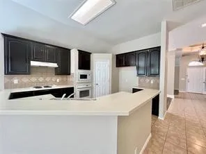 Single Family Residence For Rent in Denton County , 2981 Hancock Drive, Frisco, Texas 75033, 4 Bedroom, 2 Bathroom, 2 Garage spaces, 2,030 Sqft, built in 2002, mls#21400048, Real Estate Agent in Frisco, Homes For Rent in Denton county, Homes For Rent in Frisco, Realtor in Frisco Texas, Real Estate Brokerage Independent Realty Texas, Luminita Cordes Realtor