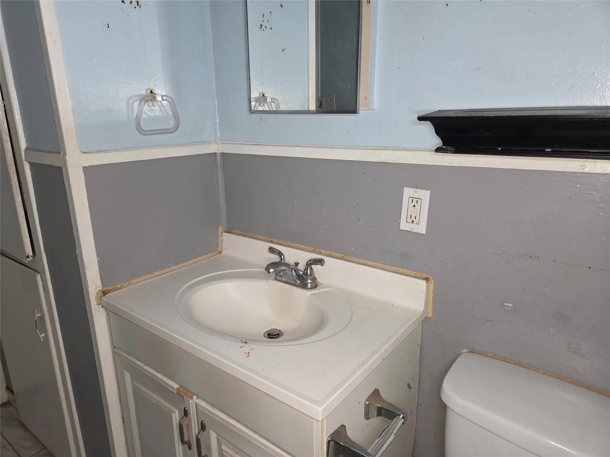 Single Family Residence For Sale in Tarrant County , 619 Truman Street, Arlington, Texas 76011, 2 Bedroom, 1 Bathroom, 1 Garage spaces, 938 Sqft, built in 1958, mls#21404295, Real Estate Agent in Arlington, Homes For Sale in Tarrant county, Homes For Sale in Arlington, Realtor in Arlington Texas, Real Estate Brokerage Independent Realty Texas, Luminita Cordes Realtor