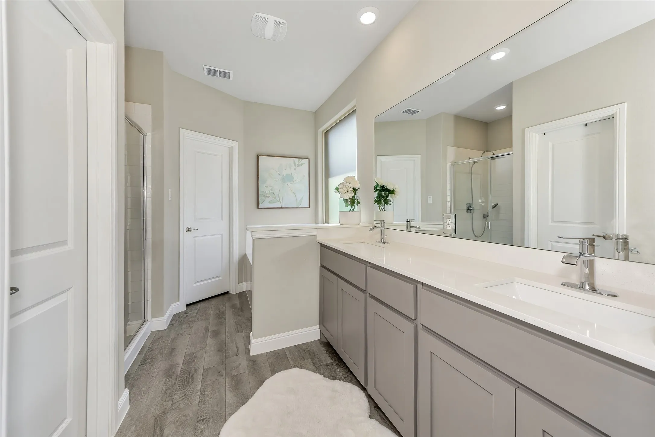 Single Family Residence For Sale in Tarrant County , 232 Drumcliffe Drive, Fort Worth, Texas 76052, 4 Bedroom, 2 Bathroom, 2 Garage spaces, 2,022 Sqft, built in 2022, mls#21404296, Real Estate Agent in Fort Worth, Homes For Sale in Tarrant county, Homes For Sale in Fort Worth, Realtor in Fort Worth Texas, Real Estate Brokerage Independent Realty Texas, Luminita Cordes Realtor