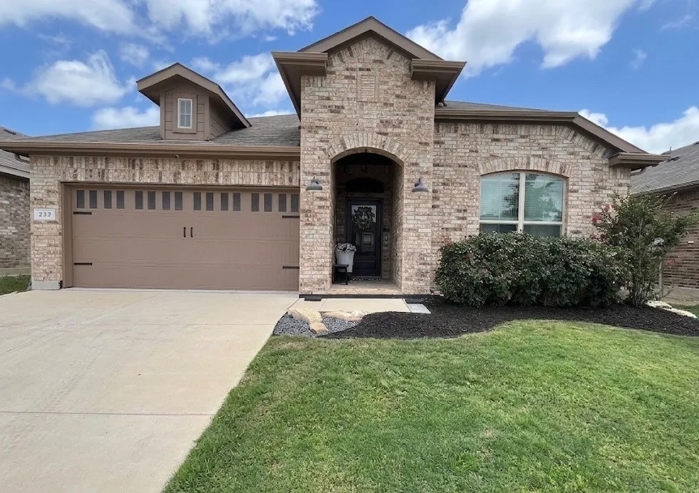 Single Family Residence For Sale in Tarrant County , 232 Drumcliffe Drive, Fort Worth, Texas 76052, 4 Bedroom, 2 Bathroom, 2 Garage spaces, 2,022 Sqft, built in 2022, mls#21404296, Real Estate Agent in Fort Worth, Homes For Sale in Tarrant county, Homes For Sale in Fort Worth, Realtor in Fort Worth Texas, Real Estate Brokerage Independent Realty Texas, Luminita Cordes Realtor