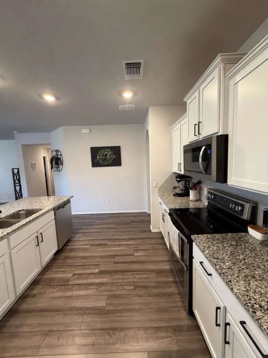 Single Family Residence For Sale in Mc Lennan County , 2800 Brosnan Road, Waco, Texas 76655, 4 Bedroom, 2 Bathroom, 3 Garage spaces, 2,011 Sqft, built in 2022, mls#21404299, Real Estate Agent in Waco, Homes For Sale in Mc Lennan county, Homes For Sale in Waco, Realtor in Waco Texas, Real Estate Brokerage Independent Realty Texas, Luminita Cordes Realtor