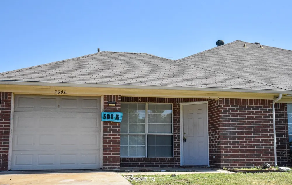 Duplex For Rent in Wise County , 506 Valleyridge Court A, Decatur, Texas 76234, 3 Bedroom, 2 Bathroom, 1 Garage spaces, 1,295 Sqft, built in 1994, mls#21393077, Real Estate Agent in Decatur, Homes For Rent in Wise county, Homes For Rent in Decatur, Realtor in Decatur Texas, Real Estate Brokerage Independent Realty Texas, Luminita Cordes Realtor