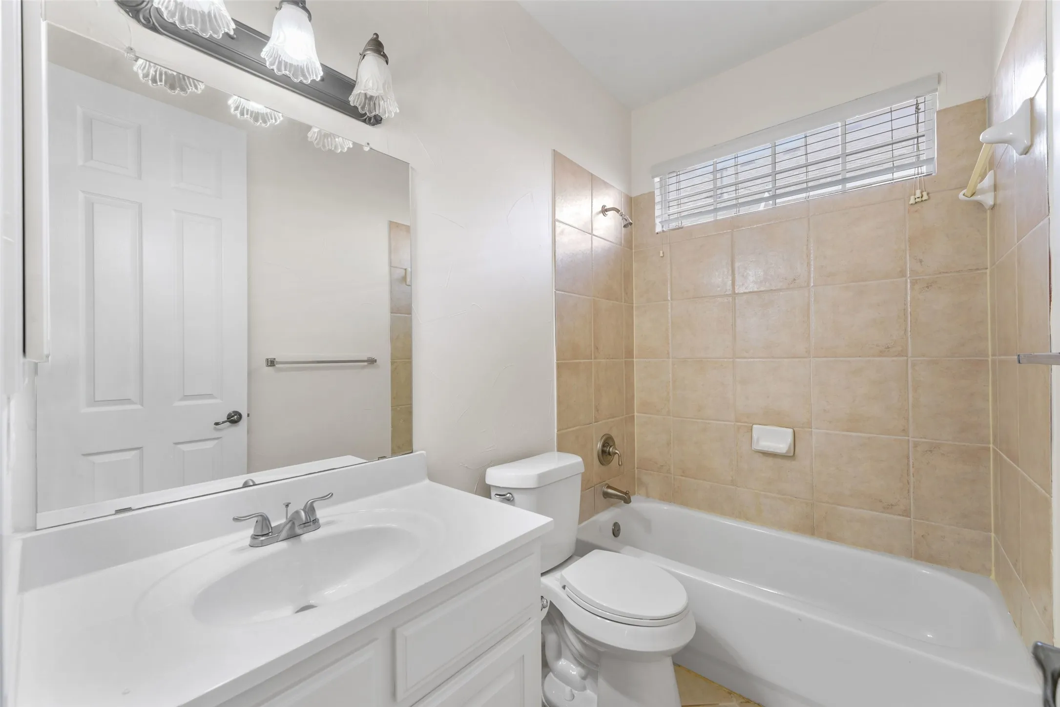 Single Family Residence For Sale in Collin County , 707 Wheaton Court, Allen, Texas 75013, 4 Bedroom, 4 Bathroom, 2 Garage spaces, 3,976 Sqft, built in 2001, mls#21404317, Real Estate Agent in Allen, Homes For Sale in Collin county, Homes For Sale in Allen, Realtor in Allen Texas, Real Estate Brokerage Independent Realty Texas, Luminita Cordes Realtor