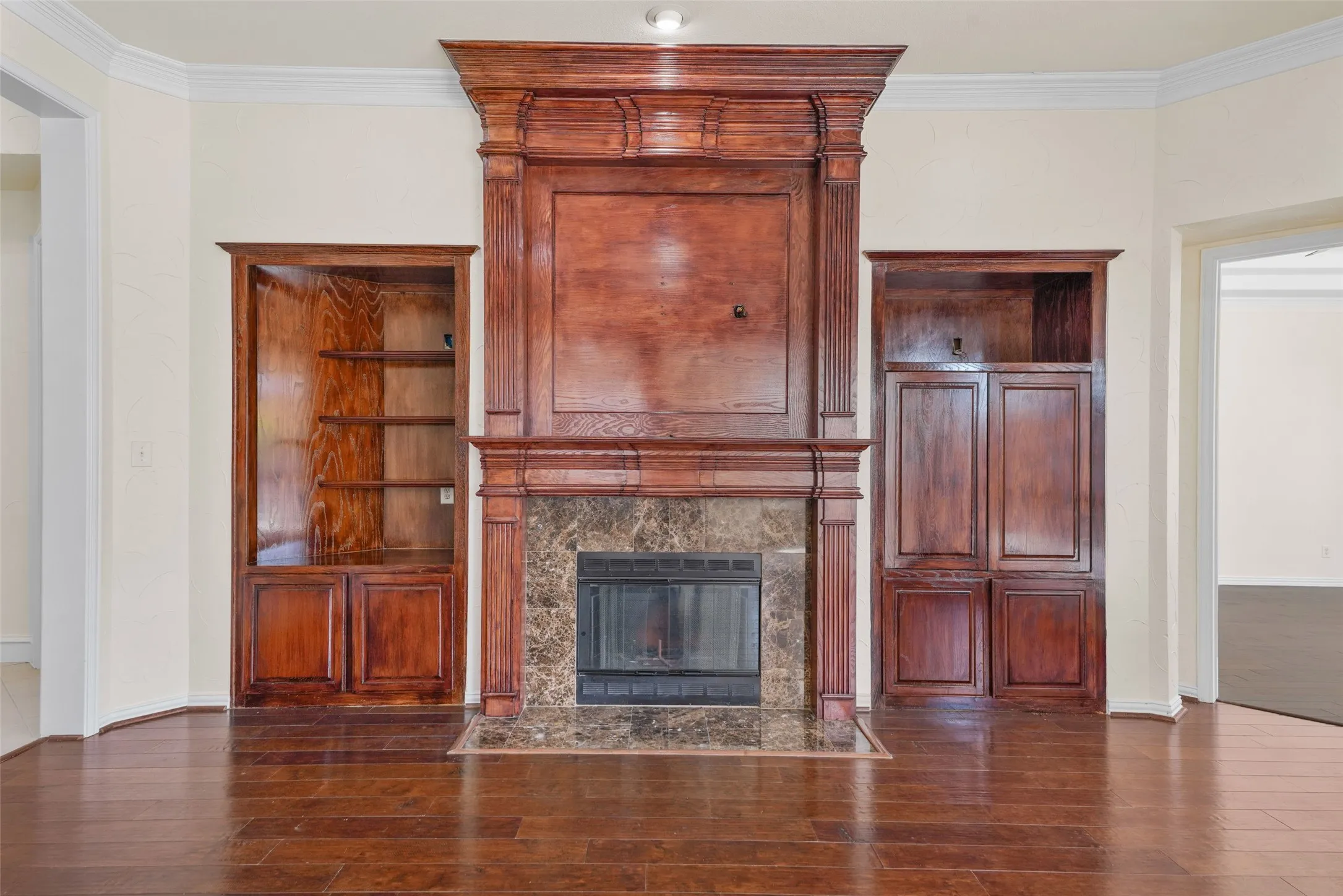 Single Family Residence For Sale in Collin County , 707 Wheaton Court, Allen, Texas 75013, 4 Bedroom, 4 Bathroom, 2 Garage spaces, 3,976 Sqft, built in 2001, mls#21404317, Real Estate Agent in Allen, Homes For Sale in Collin county, Homes For Sale in Allen, Realtor in Allen Texas, Real Estate Brokerage Independent Realty Texas, Luminita Cordes Realtor