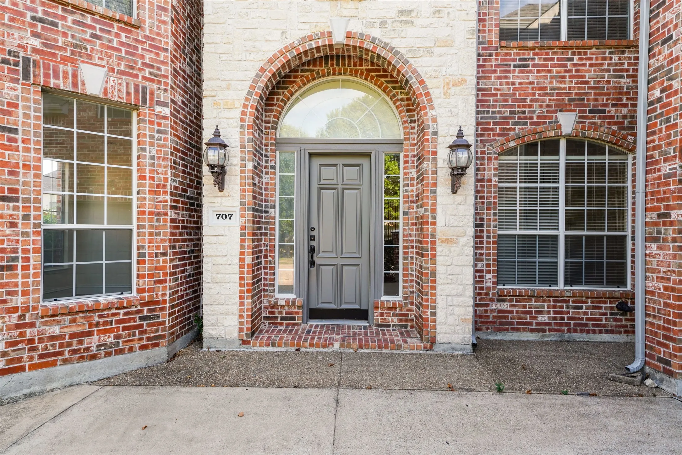 Single Family Residence For Sale in Collin County , 707 Wheaton Court, Allen, Texas 75013, 4 Bedroom, 4 Bathroom, 2 Garage spaces, 3,976 Sqft, built in 2001, mls#21404317, Real Estate Agent in Allen, Homes For Sale in Collin county, Homes For Sale in Allen, Realtor in Allen Texas, Real Estate Brokerage Independent Realty Texas, Luminita Cordes Realtor
