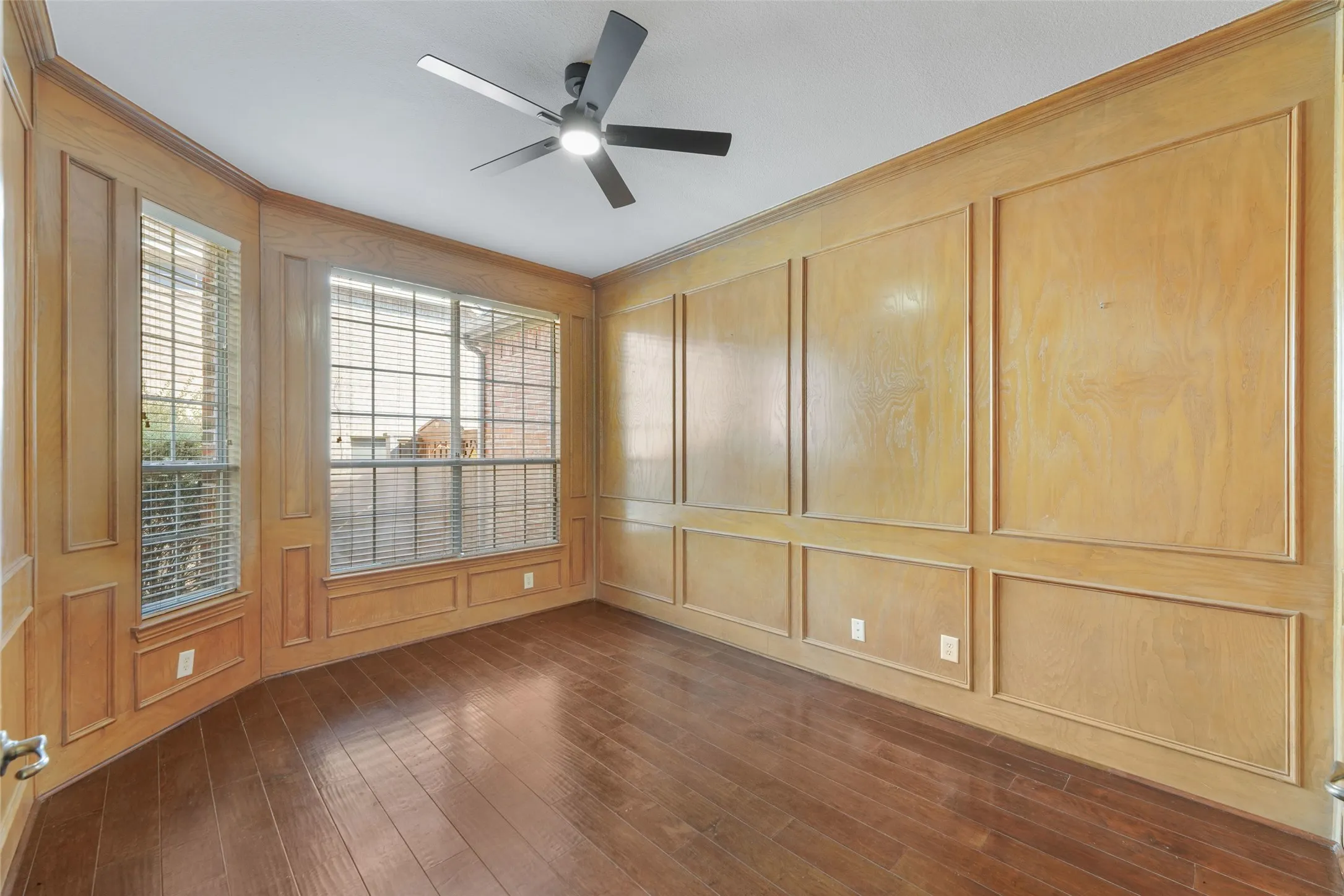 Single Family Residence For Sale in Collin County , 707 Wheaton Court, Allen, Texas 75013, 4 Bedroom, 4 Bathroom, 2 Garage spaces, 3,976 Sqft, built in 2001, mls#21404317, Real Estate Agent in Allen, Homes For Sale in Collin county, Homes For Sale in Allen, Realtor in Allen Texas, Real Estate Brokerage Independent Realty Texas, Luminita Cordes Realtor