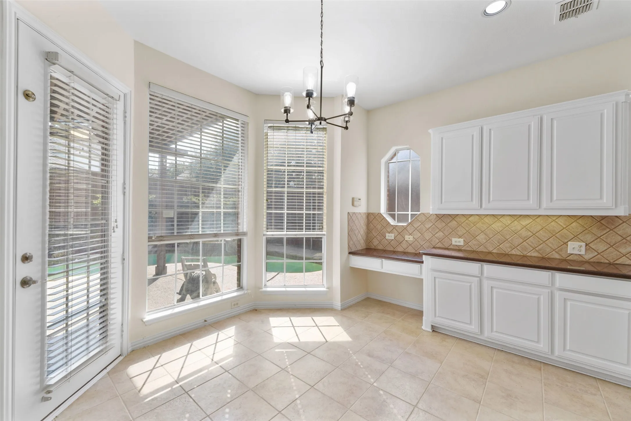 Single Family Residence For Sale in Collin County , 707 Wheaton Court, Allen, Texas 75013, 4 Bedroom, 4 Bathroom, 2 Garage spaces, 3,976 Sqft, built in 2001, mls#21404317, Real Estate Agent in Allen, Homes For Sale in Collin county, Homes For Sale in Allen, Realtor in Allen Texas, Real Estate Brokerage Independent Realty Texas, Luminita Cordes Realtor