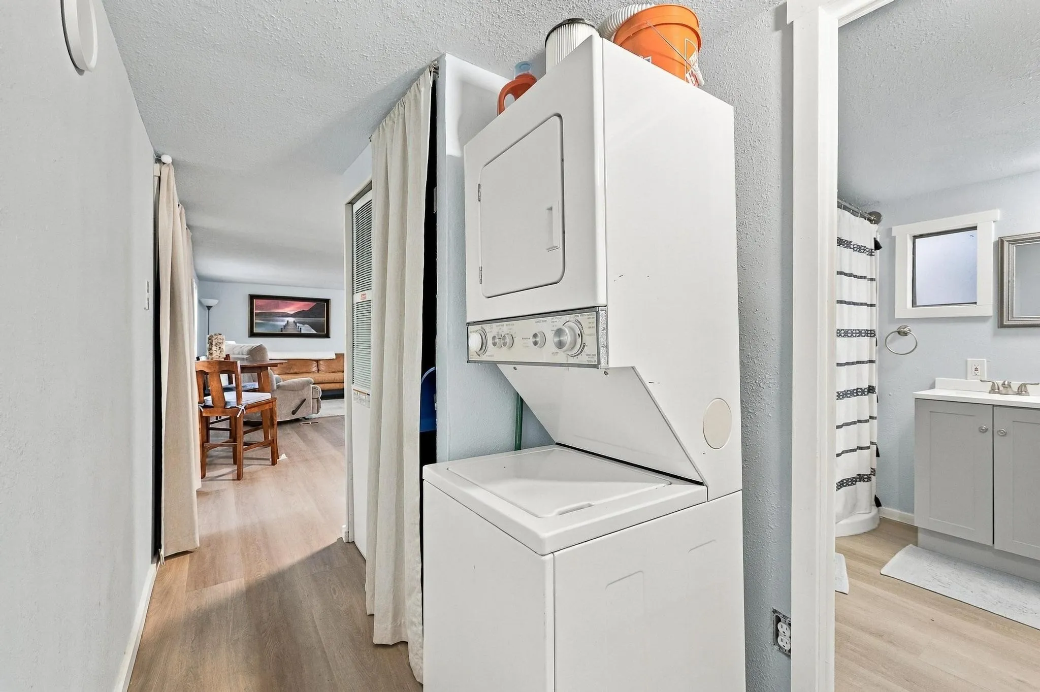 Mobile Home For Sale in Grayson County , 512 Mill Creek Resort Road 30, Pottsboro, Texas 75076, 2 Bedroom, 1 Bathroom, Garage spaces, 784 Sqft, built in 1983, mls#21403337, Real Estate Agent in Pottsboro, Homes For Sale in Grayson county, Homes For Sale in Pottsboro, Realtor in Pottsboro Texas, Real Estate Brokerage Independent Realty Texas, Luminita Cordes Realtor