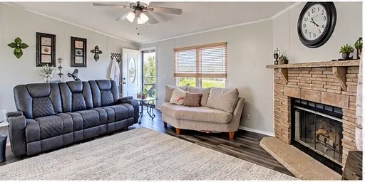 Mobile Home For Sale in Johnson County , 6305 Friesian Drive, Godley, Texas 76044, 3 Bedroom, 2 Bathroom, Garage spaces, 1,568 Sqft, built in 2005, mls#21404291, Real Estate Agent in Godley, Homes For Sale in Johnson county, Homes For Sale in Godley, Realtor in Godley Texas, Real Estate Brokerage Independent Realty Texas, Luminita Cordes Realtor