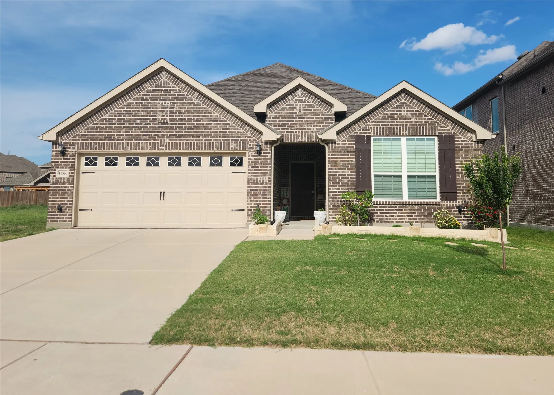 Single Family Residence For Rent in Denton County , 11516 MEADOW GALE CT, Haslet, Texas 76052, 3 Bedroom, 2 Bathroom, 2 Garage spaces, 2,221 Sqft, built in 2021, mls#21404323, Real Estate Agent in Haslet, Homes For Rent in Denton county, Homes For Rent in Haslet, Realtor in Haslet Texas, Real Estate Brokerage Independent Realty Texas, Luminita Cordes Realtor