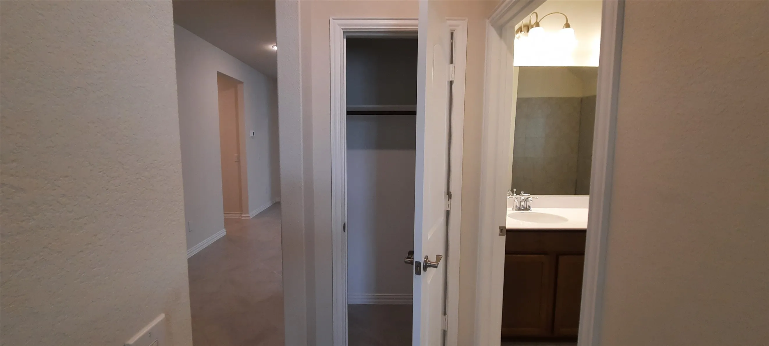 Single Family Residence For Rent in Denton County , 11516 MEADOW GALE CT, Haslet, Texas 76052, 3 Bedroom, 2 Bathroom, 2 Garage spaces, 2,221 Sqft, built in 2021, mls#21404323, Real Estate Agent in Haslet, Homes For Rent in Denton county, Homes For Rent in Haslet, Realtor in Haslet Texas, Real Estate Brokerage Independent Realty Texas, Luminita Cordes Realtor